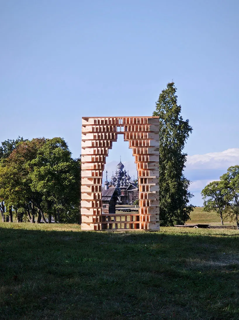 The Lens: деревянная инсталляция Design Wood Home на острове Кижи