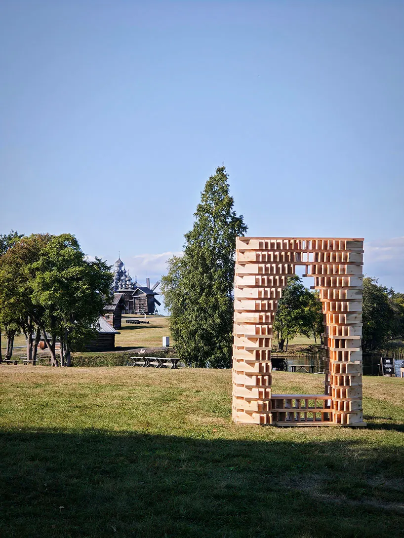 The Lens: деревянная инсталляция Design Wood Home на острове Кижи