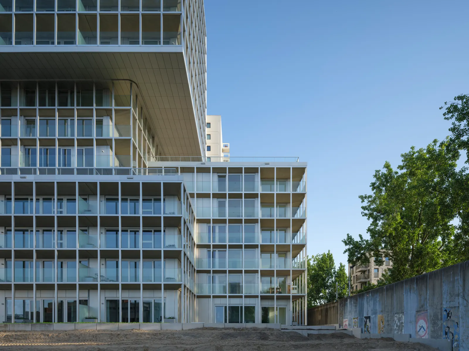 Жилой дом The Martin / OMA в Амстердаме