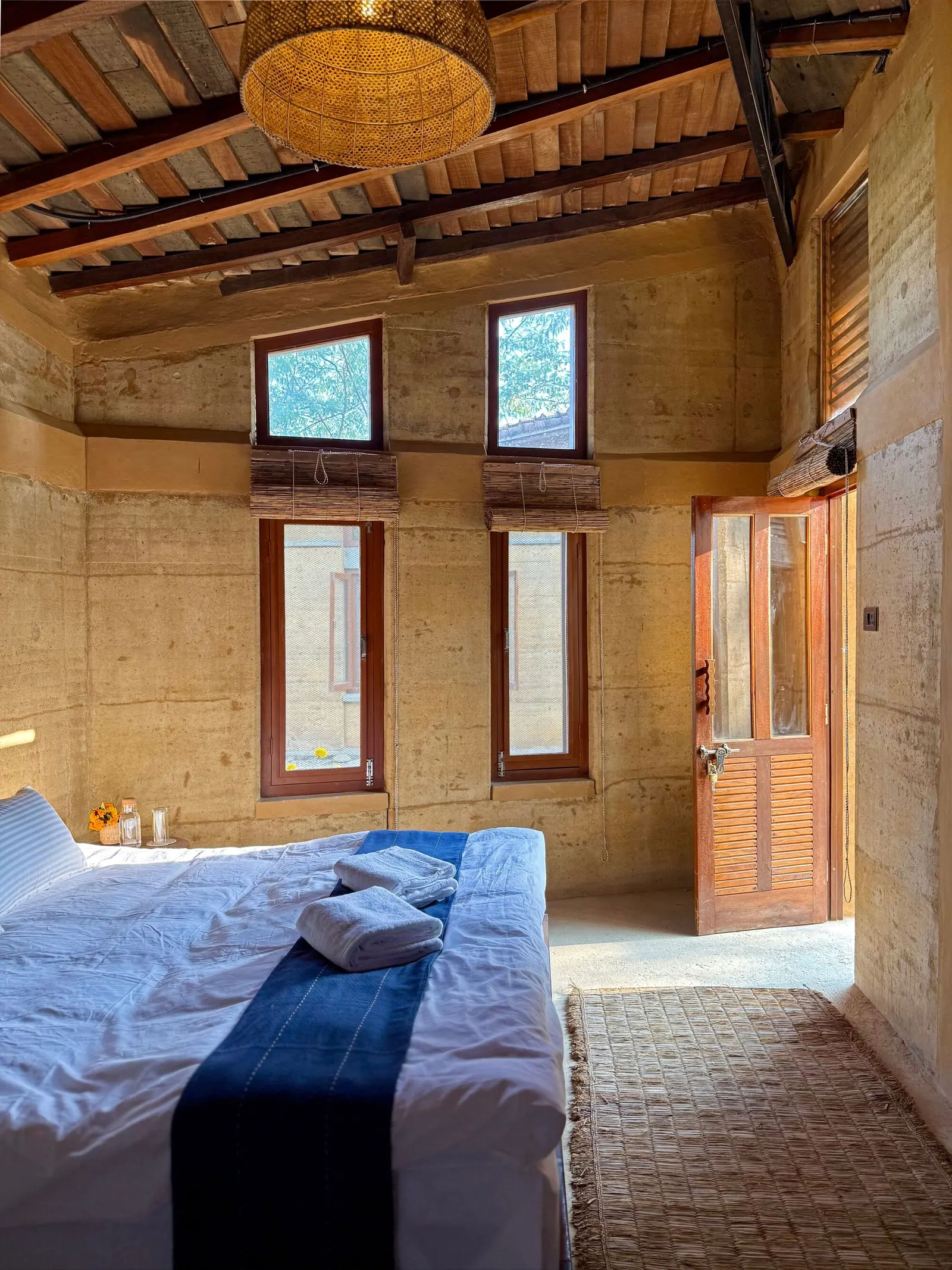 Tiger Track Ecolodge / Building Bureau