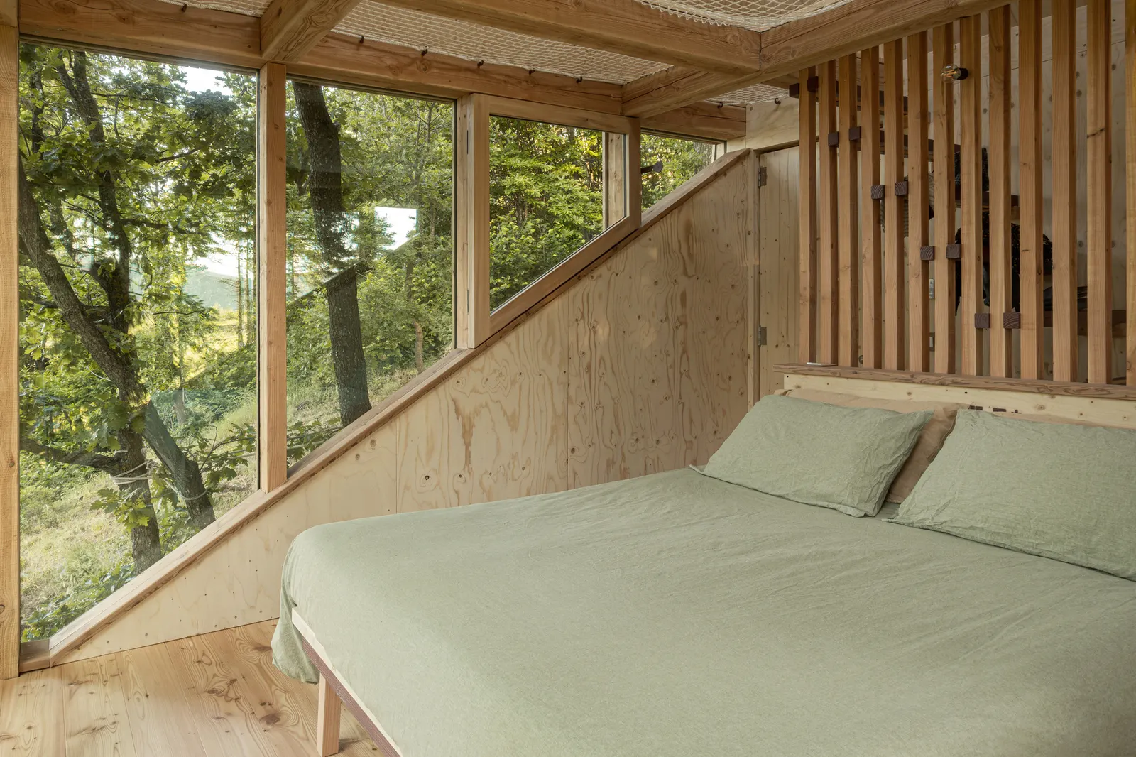 TreeBOX Cabin / Studio Officina82