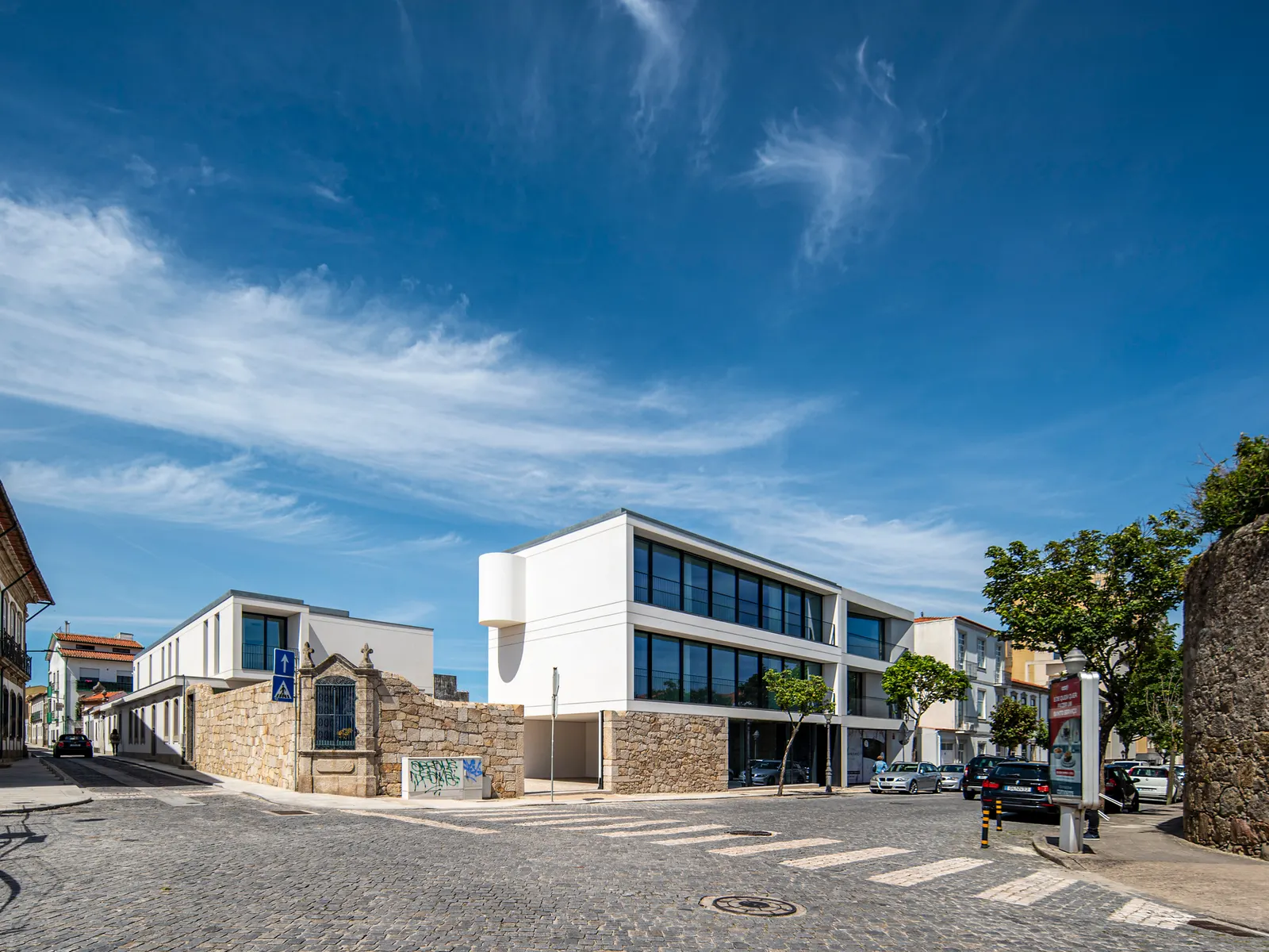 Коллективное жилье в Вила-ду-Конде / Raulino Silva Arquitecto