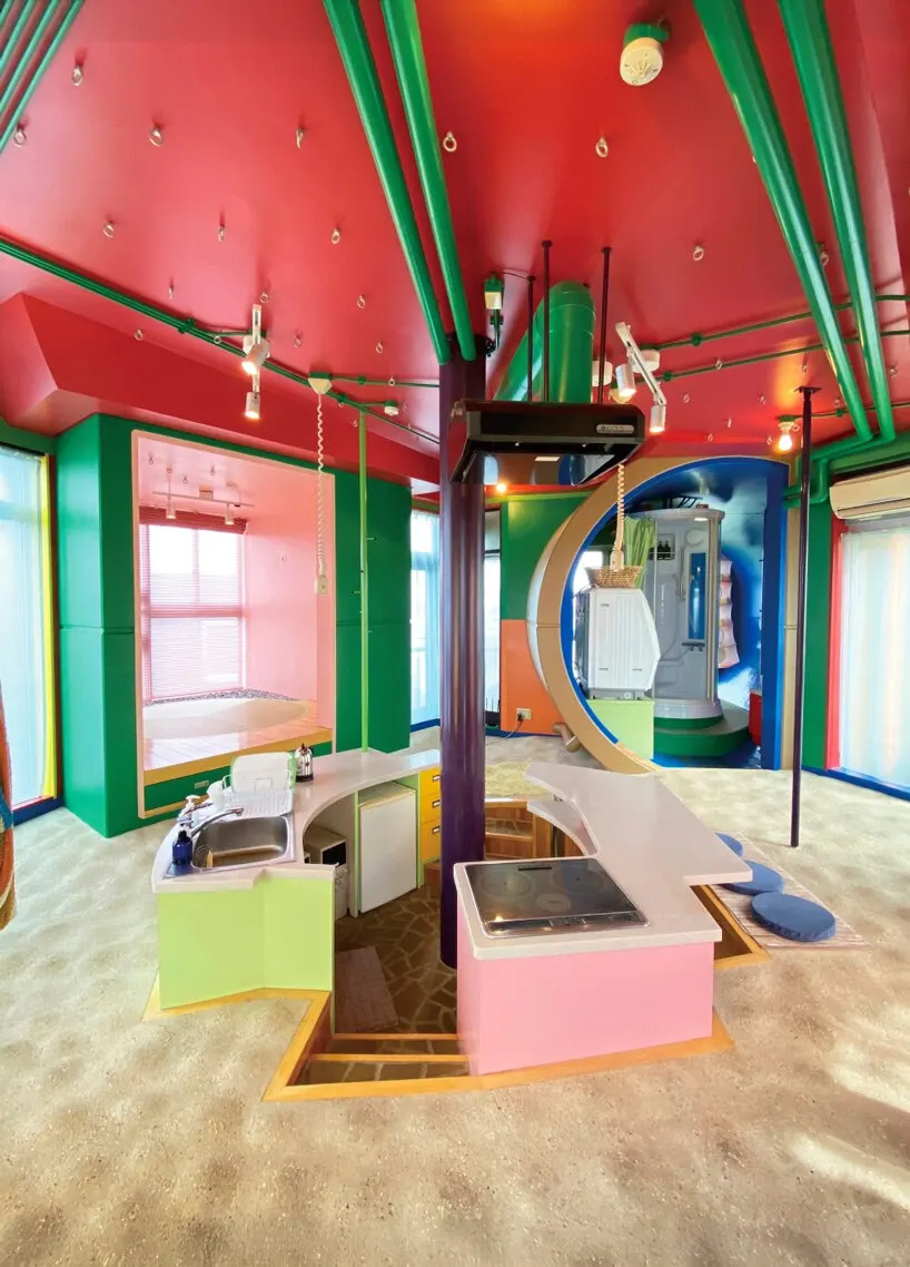 Мы формируем дома, а затем они постепенно формируют нас: о Modes of Habitation