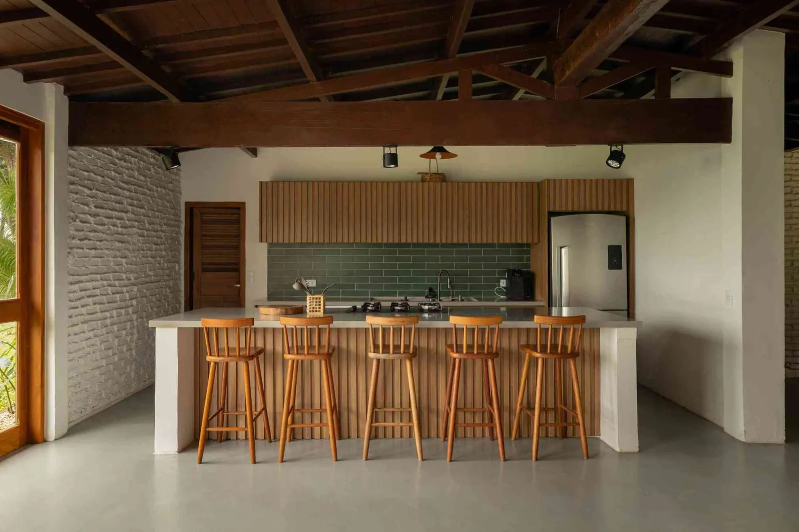 Praia Preta II Residence / Luis Canepa Arquitetos
