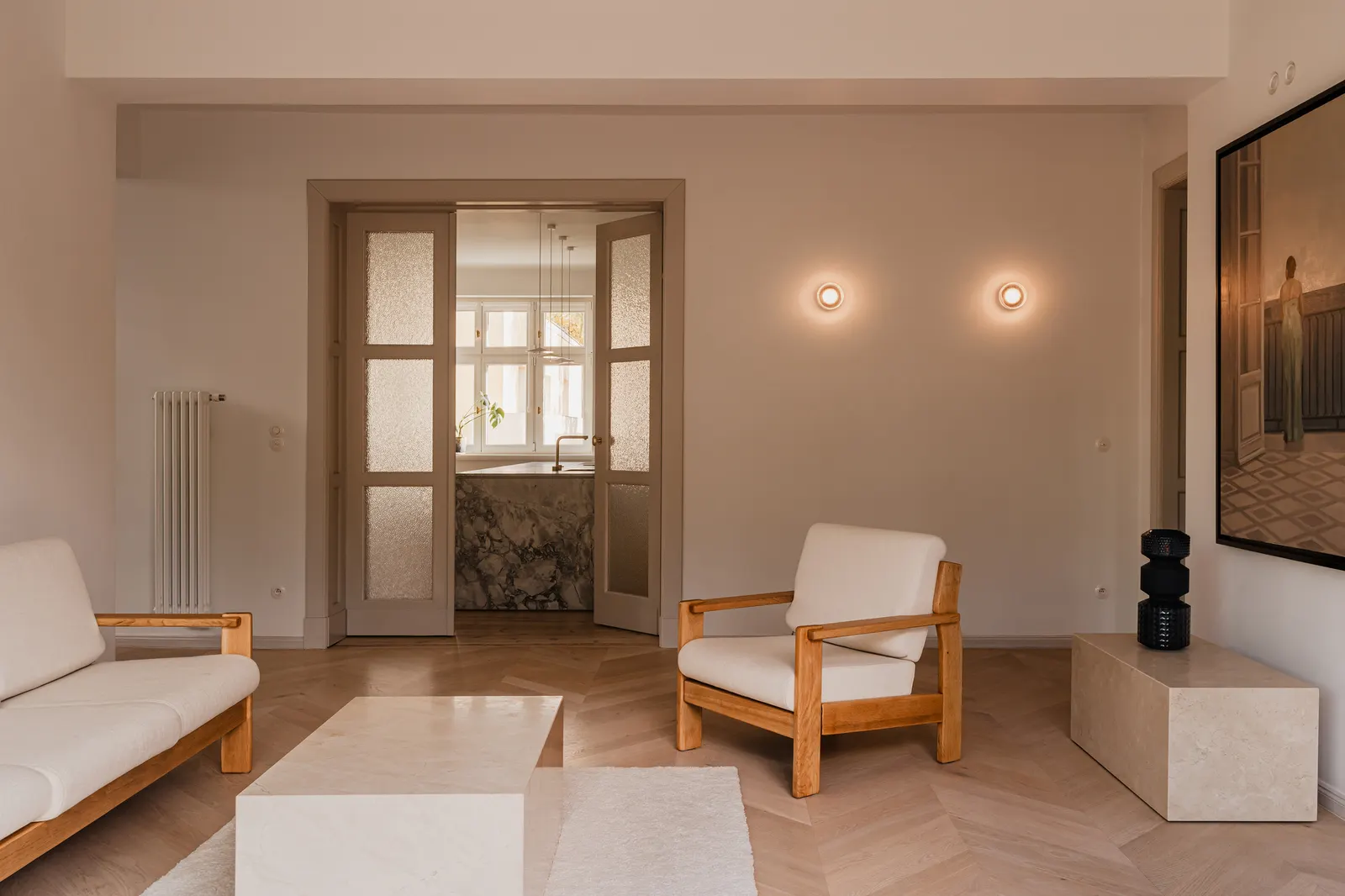 Modernist Harmony in a Historic Villa / LBWA