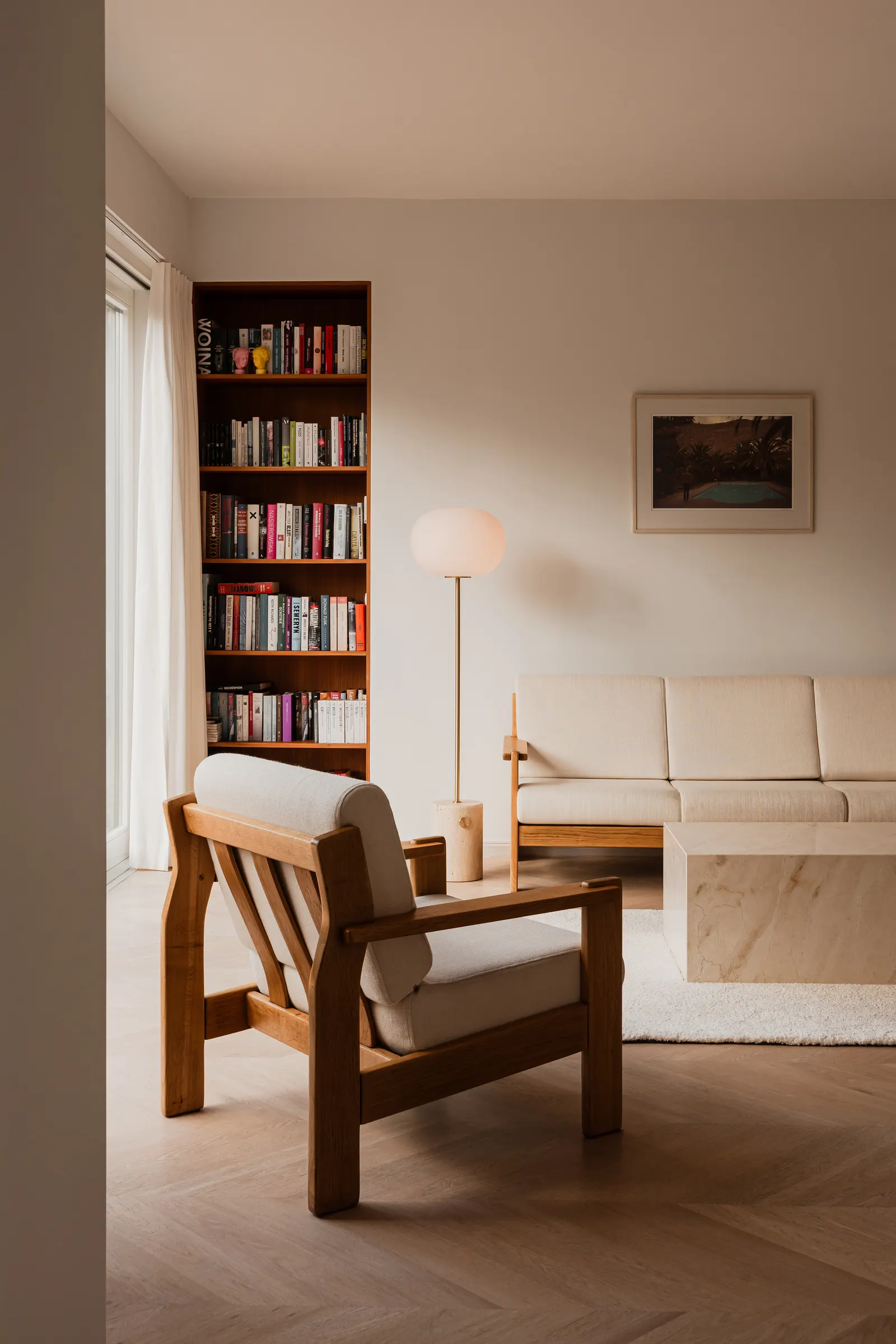 Modernist Harmony in a Historic Villa / LBWA