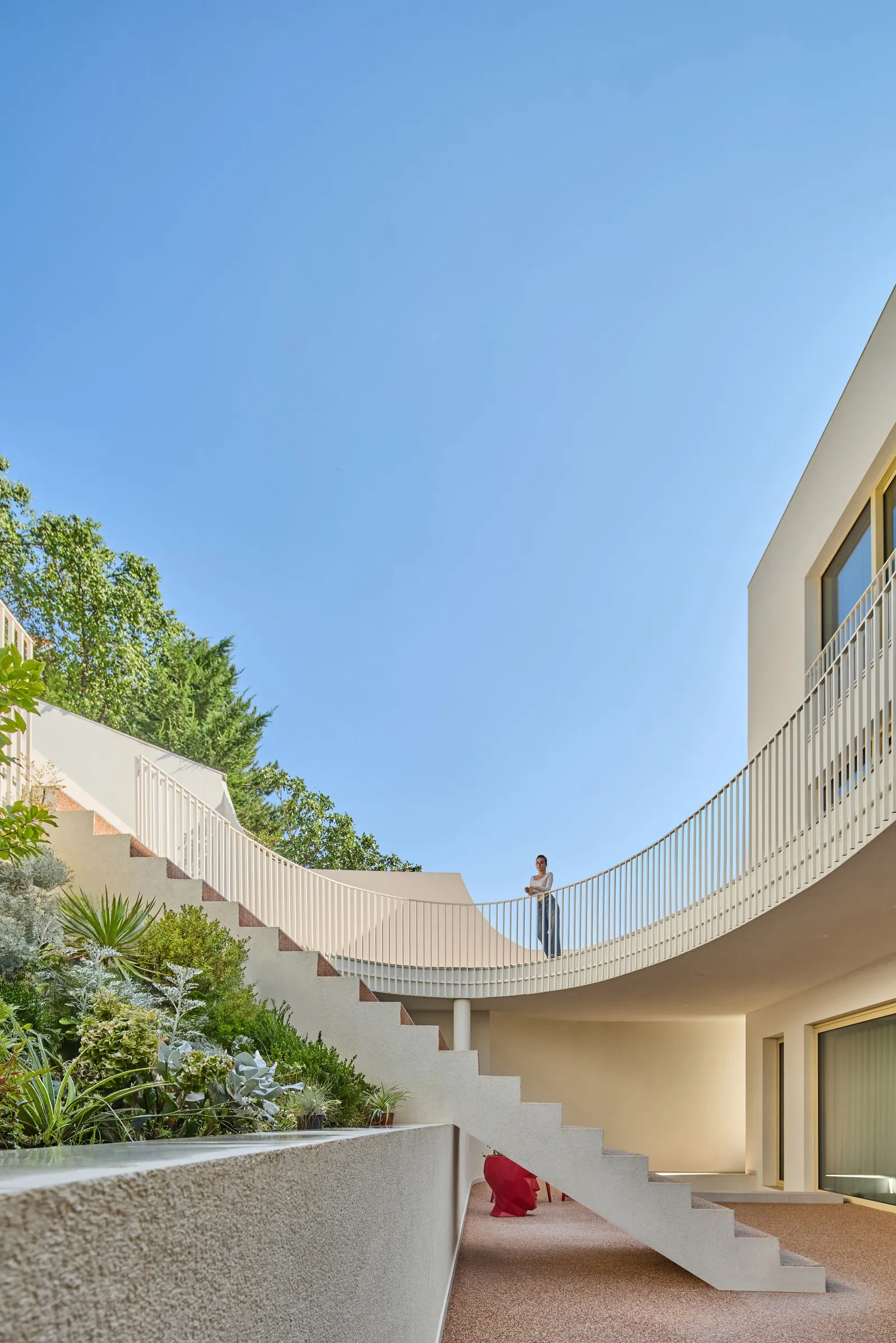 The Gallery House / Maden Architects
