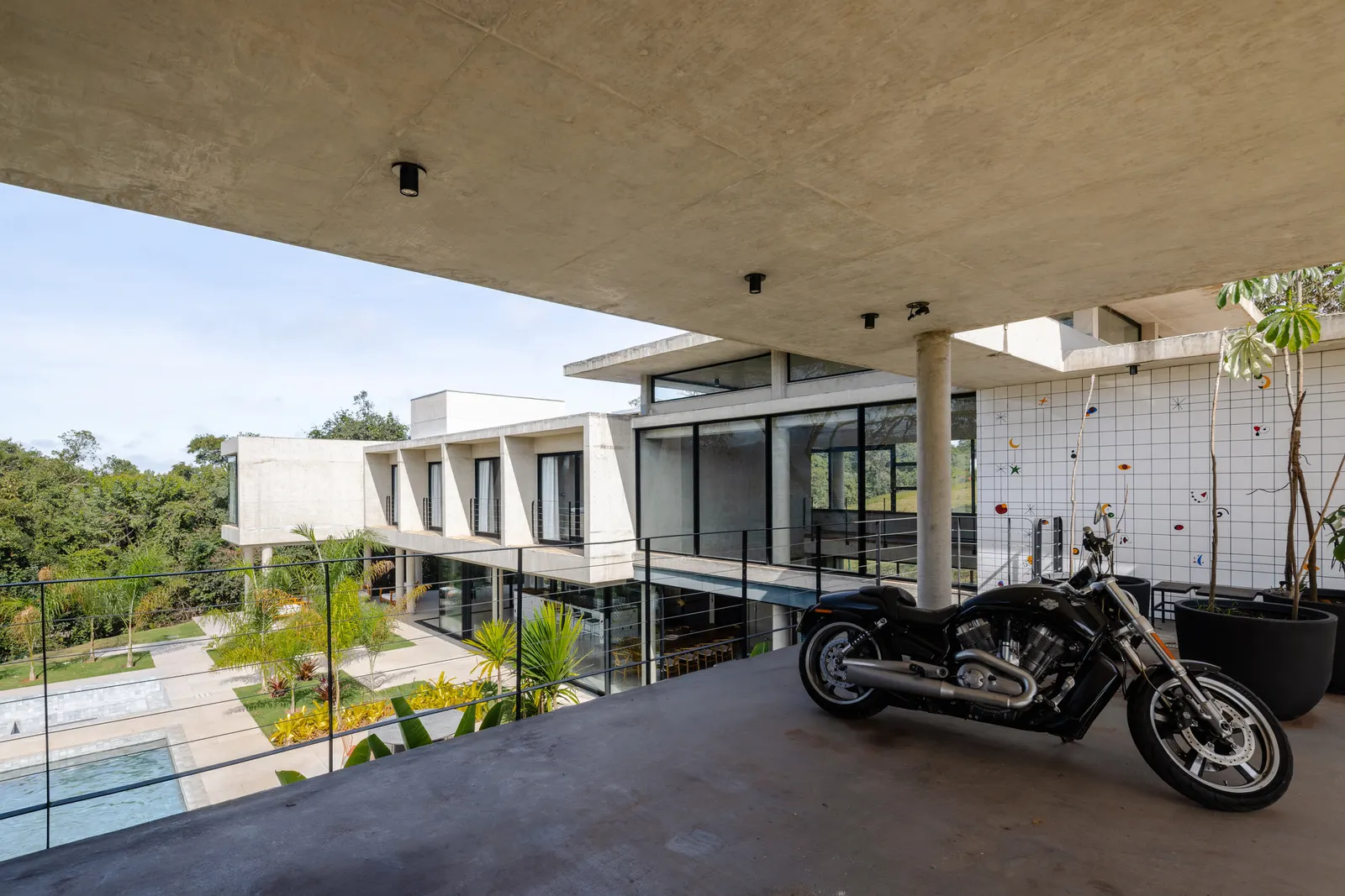 Eco House / Mateus Castilho Arquitetura