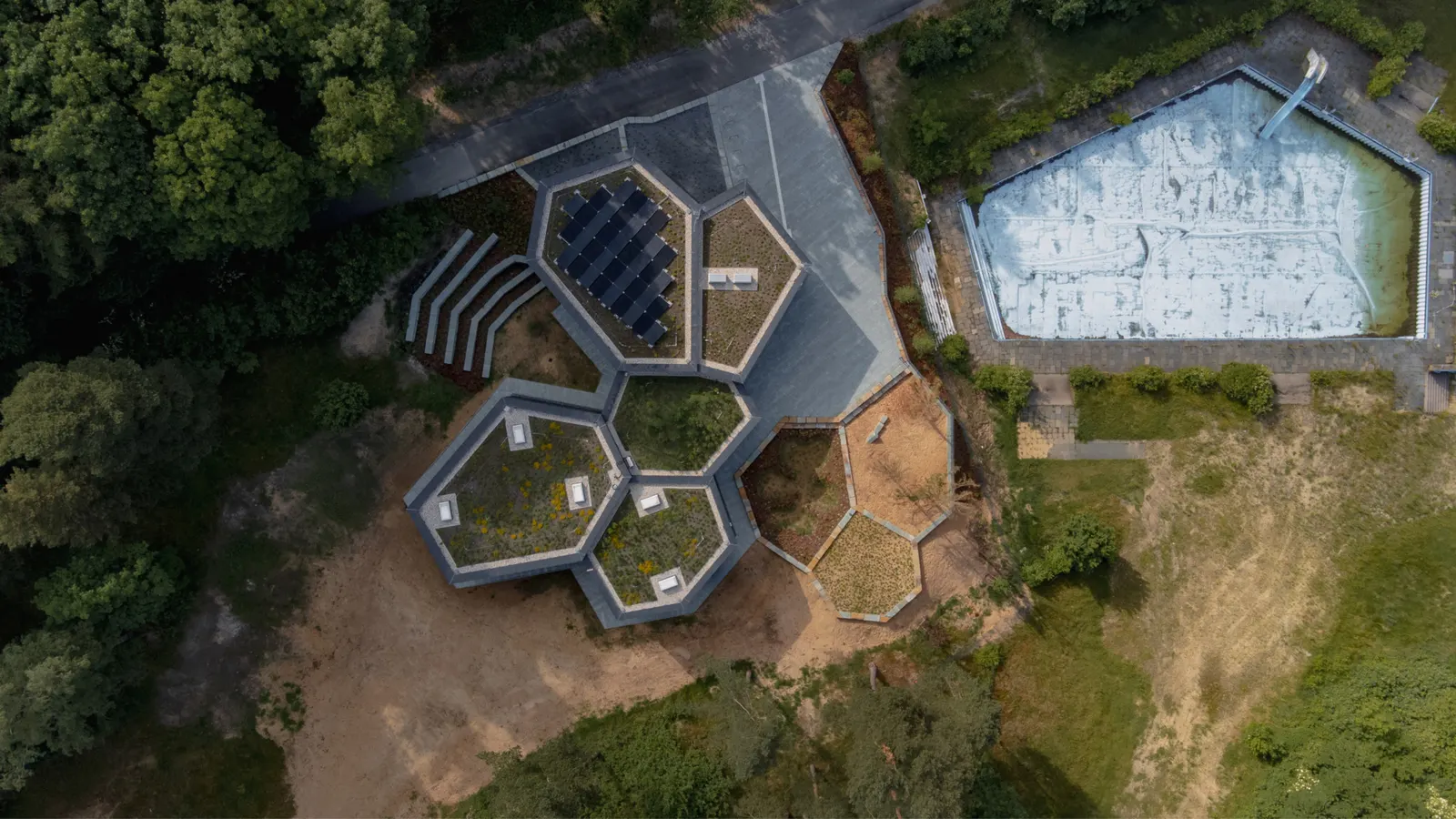 Climate Experience World Visitor Center / DBCO