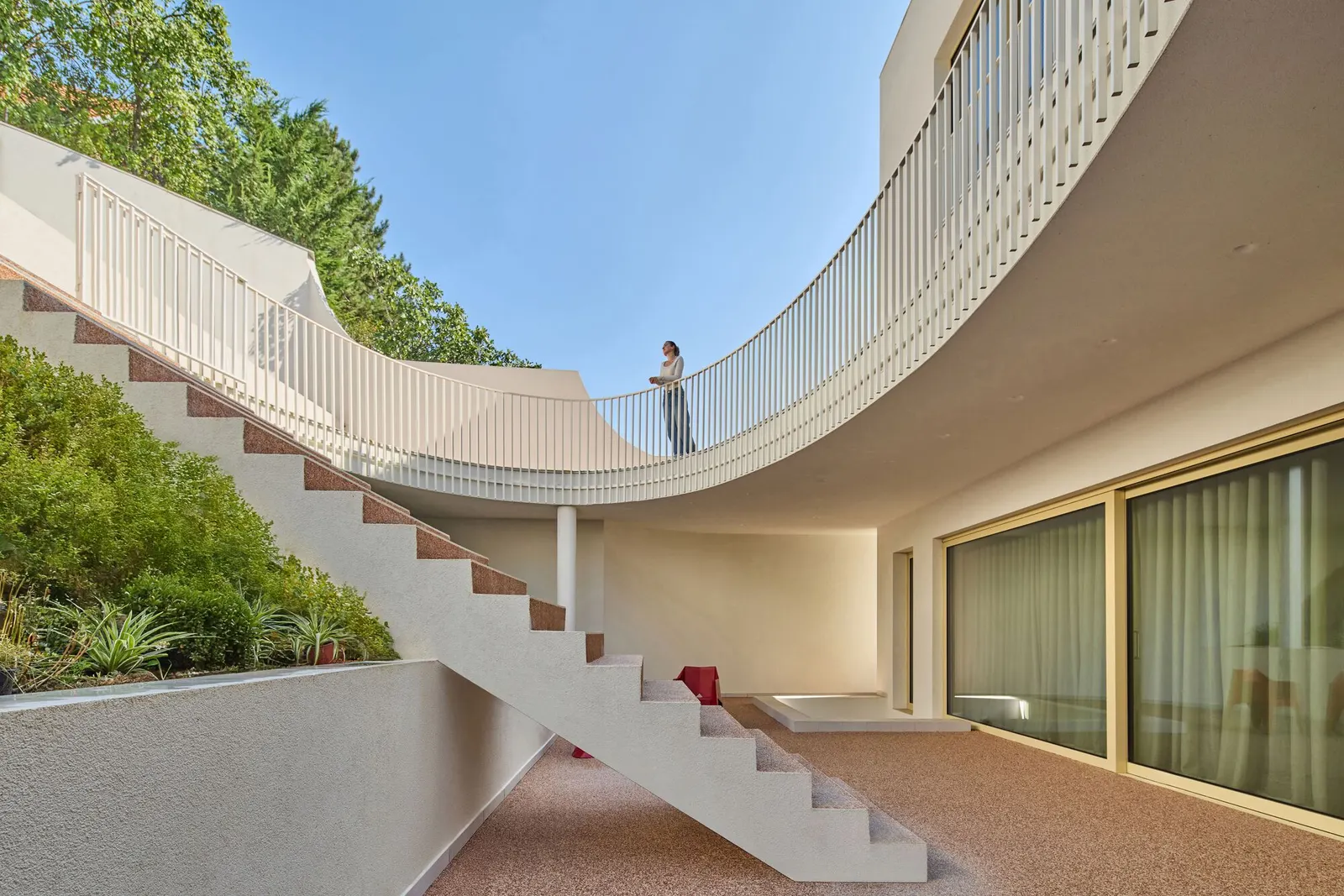 The Gallery House / Maden Architects