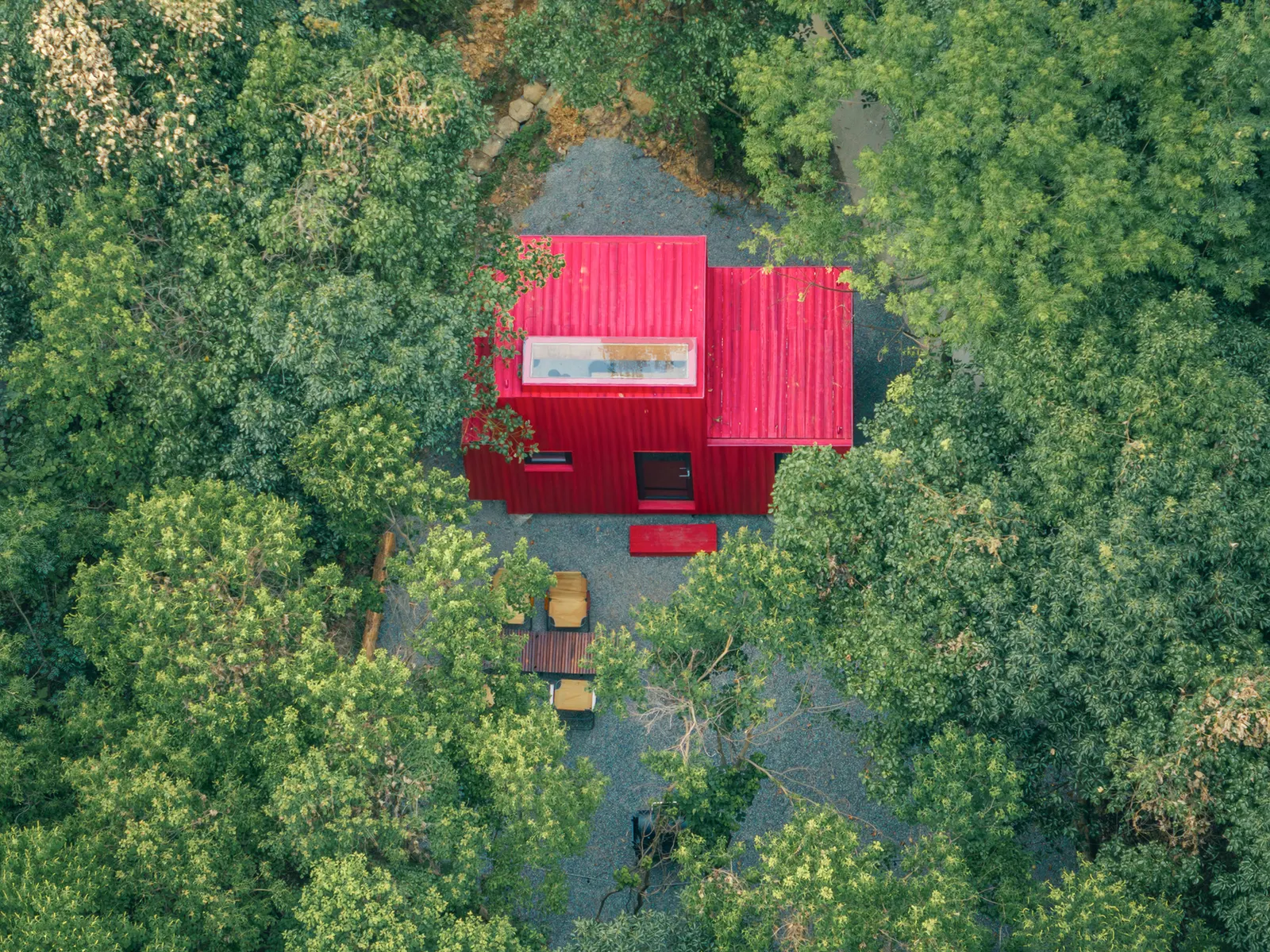 Red Submarine Cabin / Wiki World