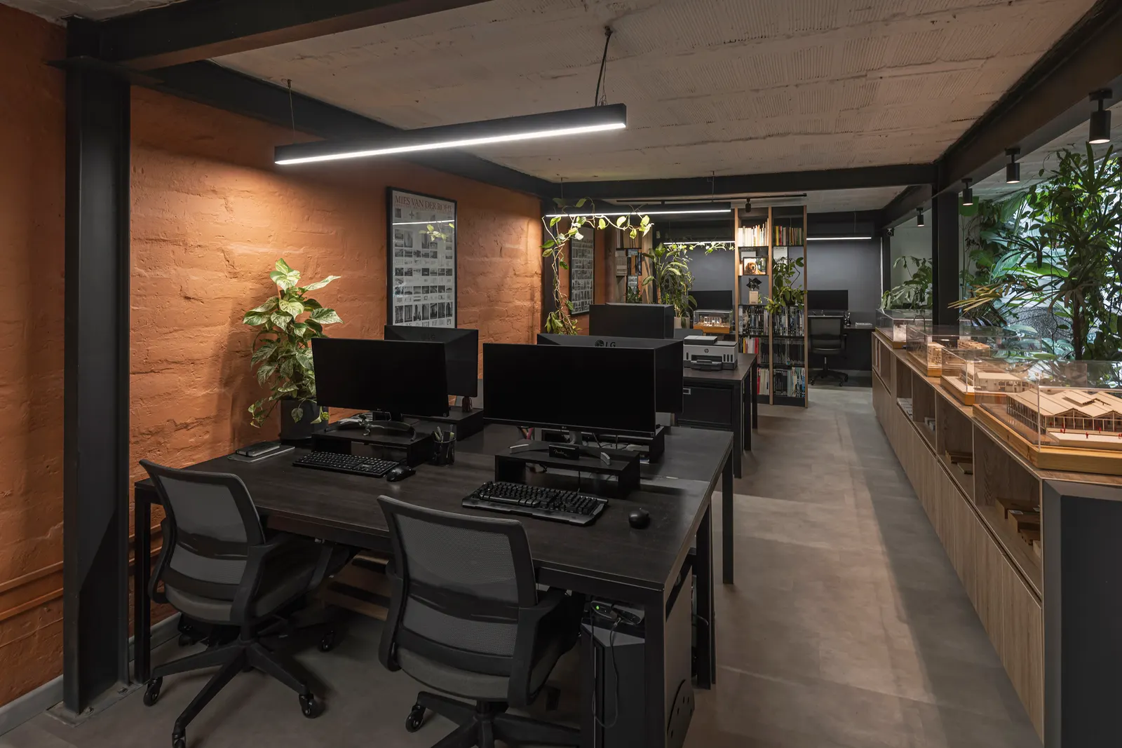 Office 101 Casa Andina / Caliza Arquitectura