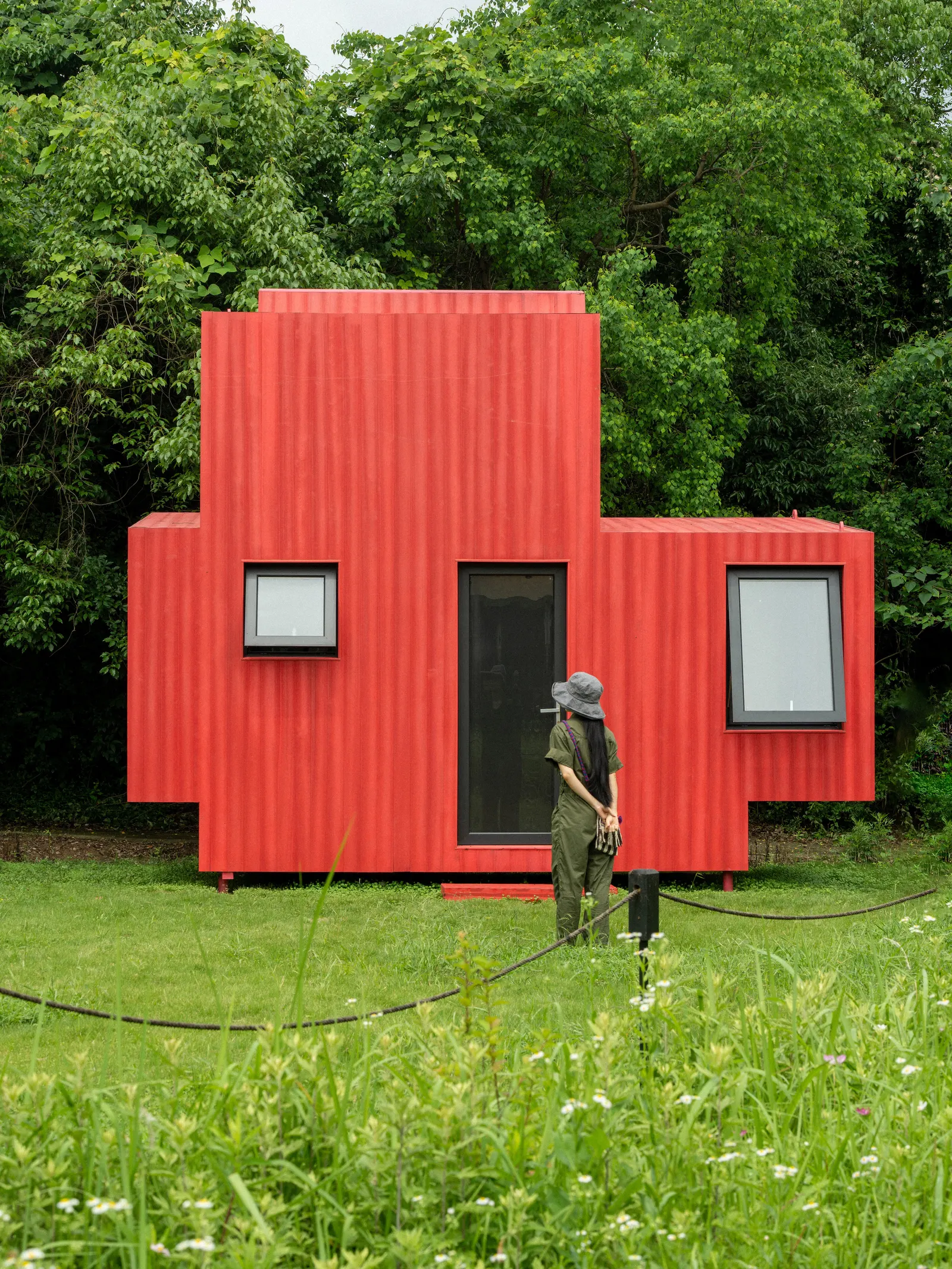 Red Submarine Cabin / Wiki World