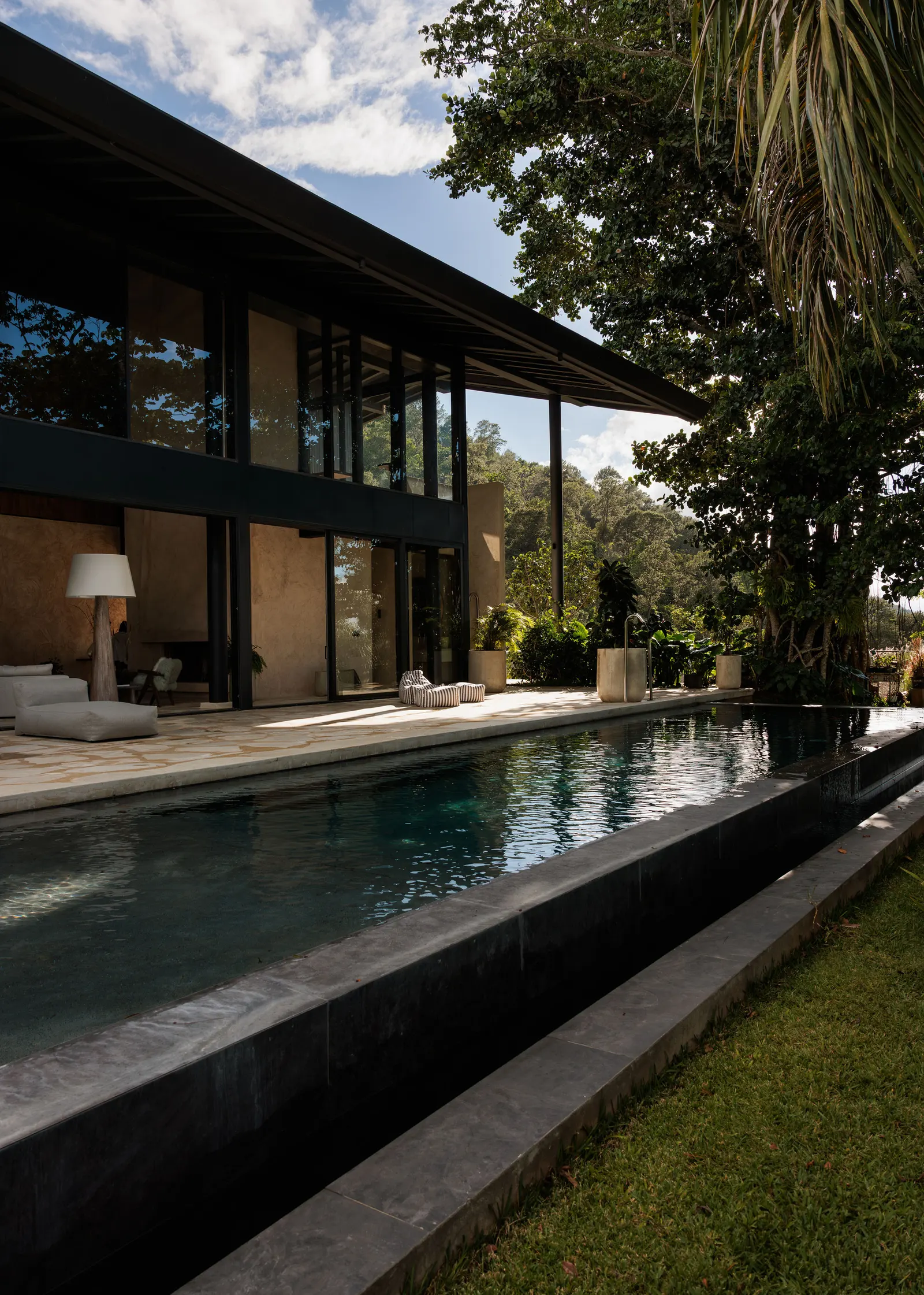 Casa VO / Desangles Abreu Arquitectos & Arkina