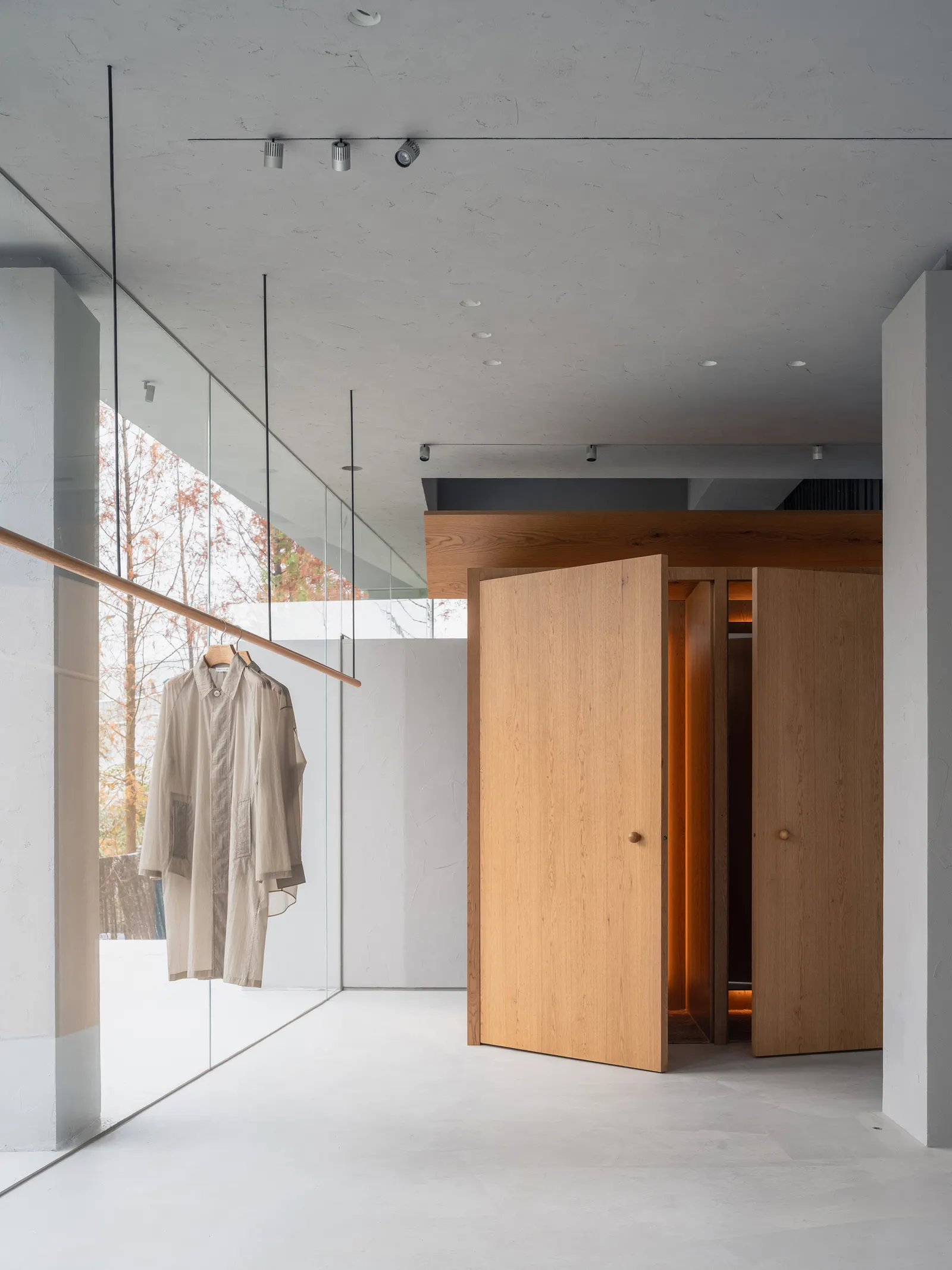 Yearly Plan House / Hui Pan Architects открылся в Чэнду как «контейнер света»
