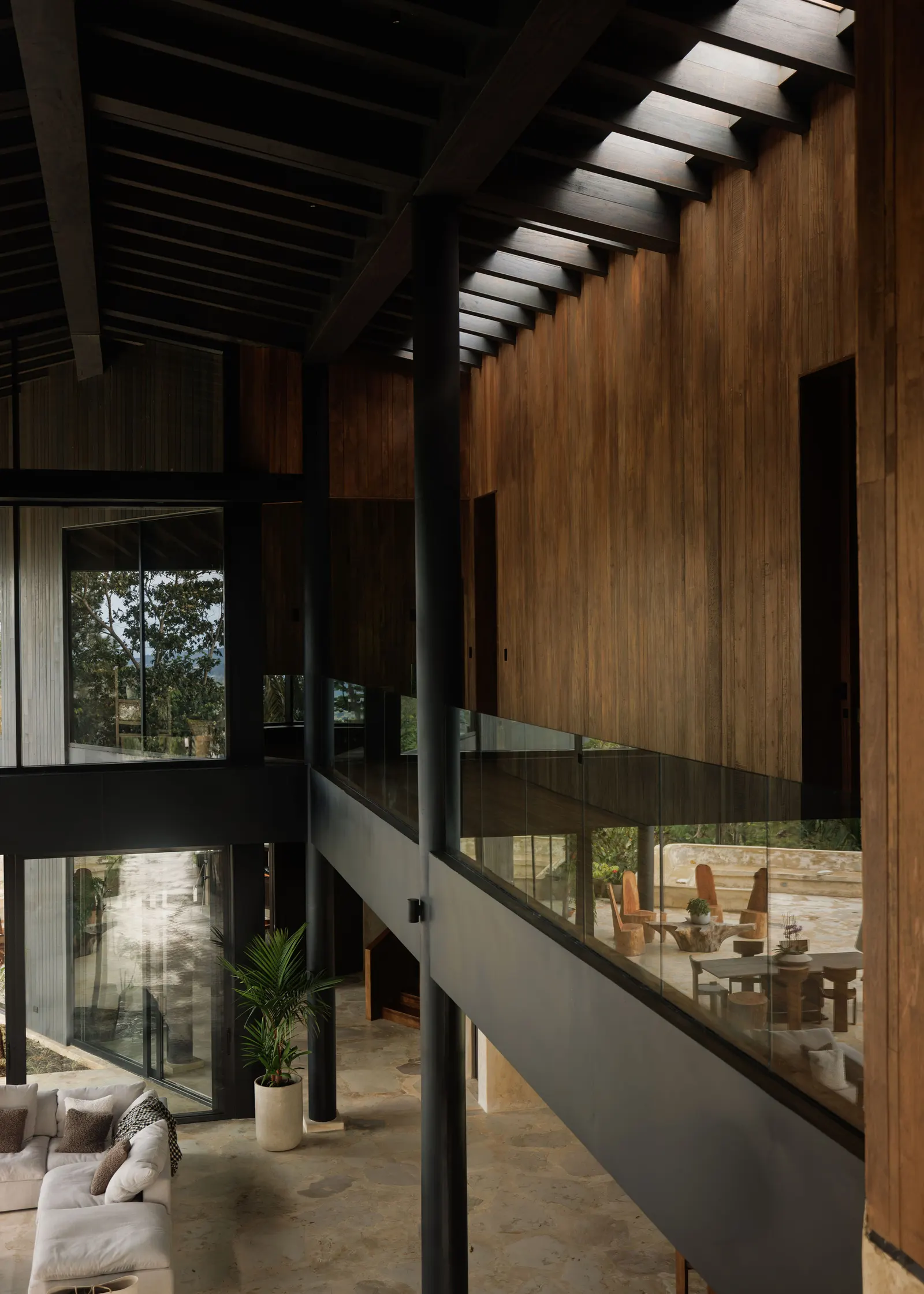 Casa VO / Desangles Abreu Arquitectos & Arkina