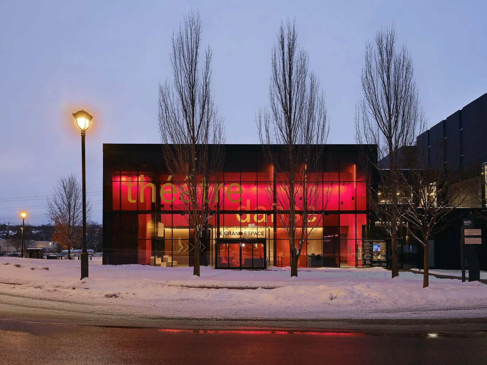 Le Grand-Espace в Шербруке: новая культурная площадка от Atelier Paul Laurendeau и NEUF architect(e)s