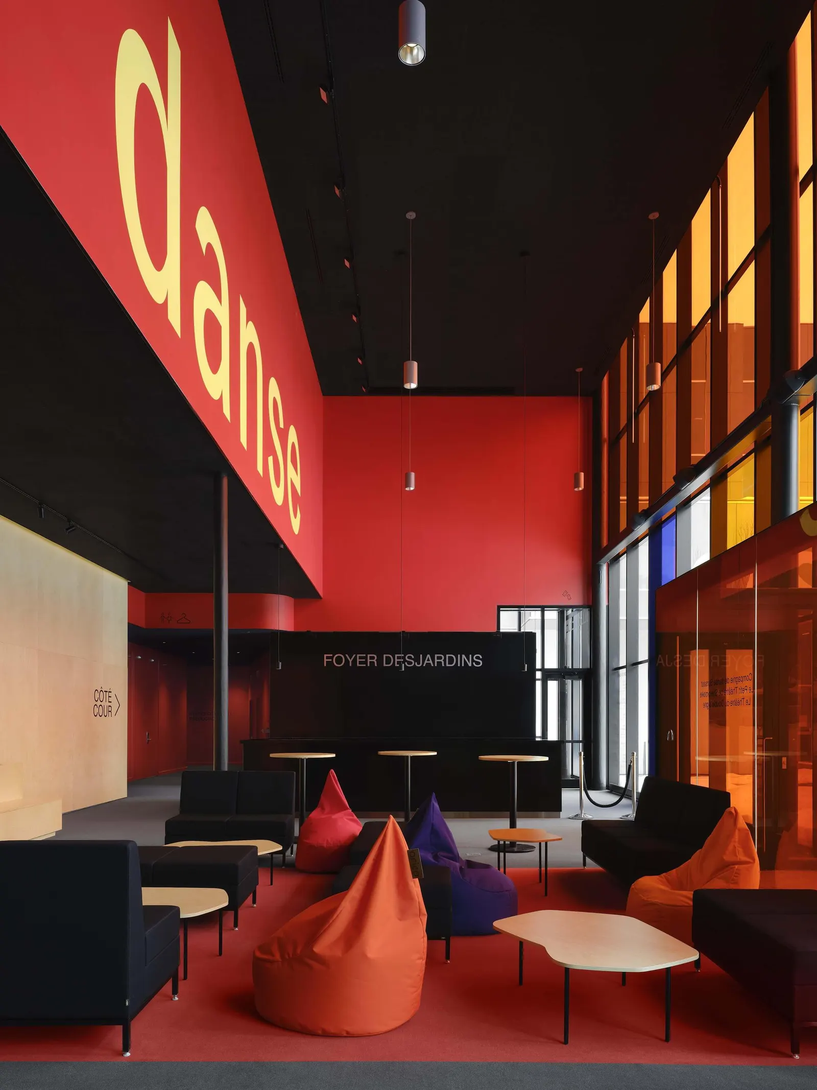 Le Grand-Espace в Шербруке: новая культурная площадка от Atelier Paul Laurendeau и NEUF architect(e)s