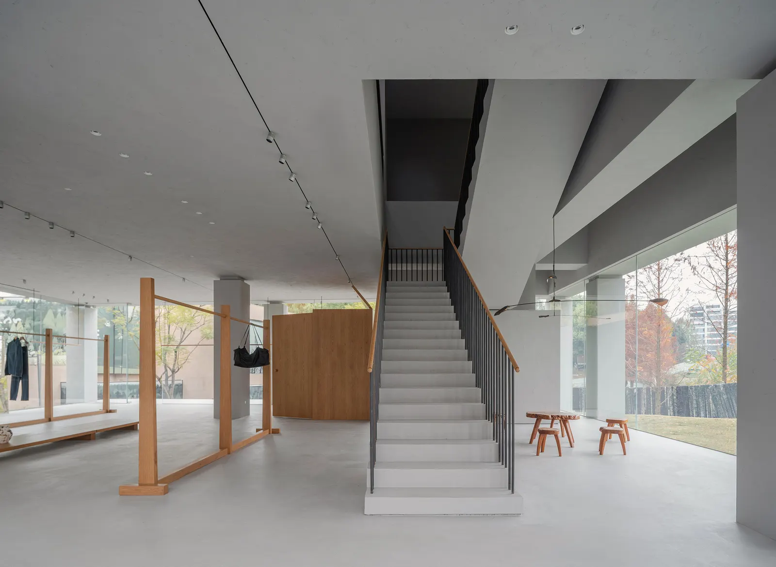 Yearly Plan House / Hui Pan Architects открылся в Чэнду как «контейнер света»
