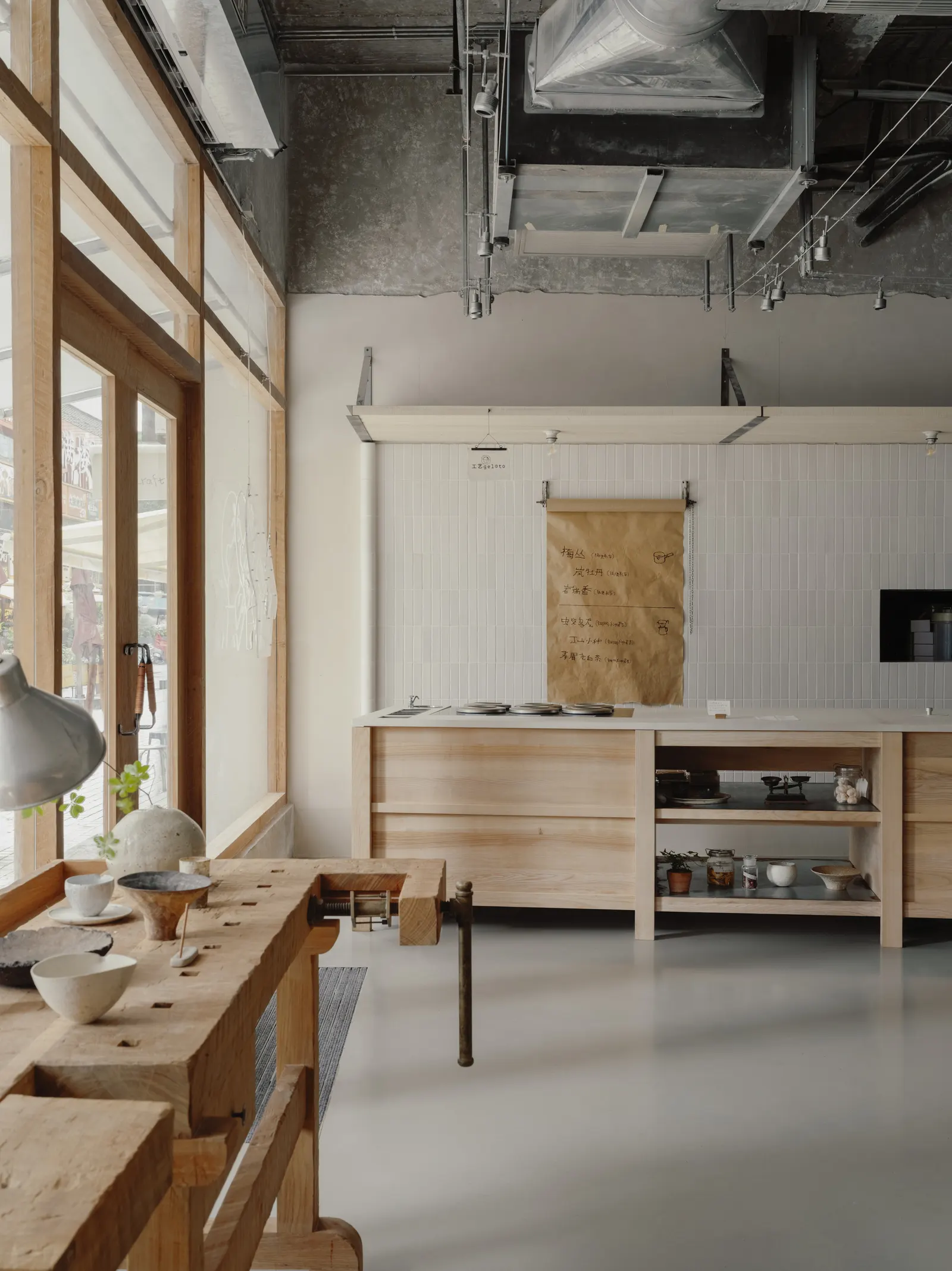 HEYTEA Craft Store / say architects