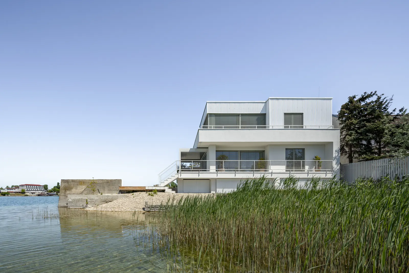 Cabins at the Tip, Sunny Lakes, Senec / ER Atelier