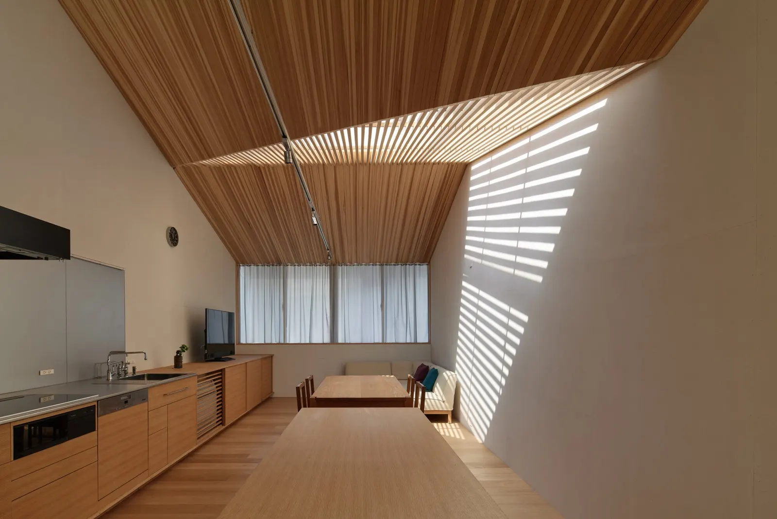 Дом и студия в Киото: компактное решение для керамистов от Tato Architects