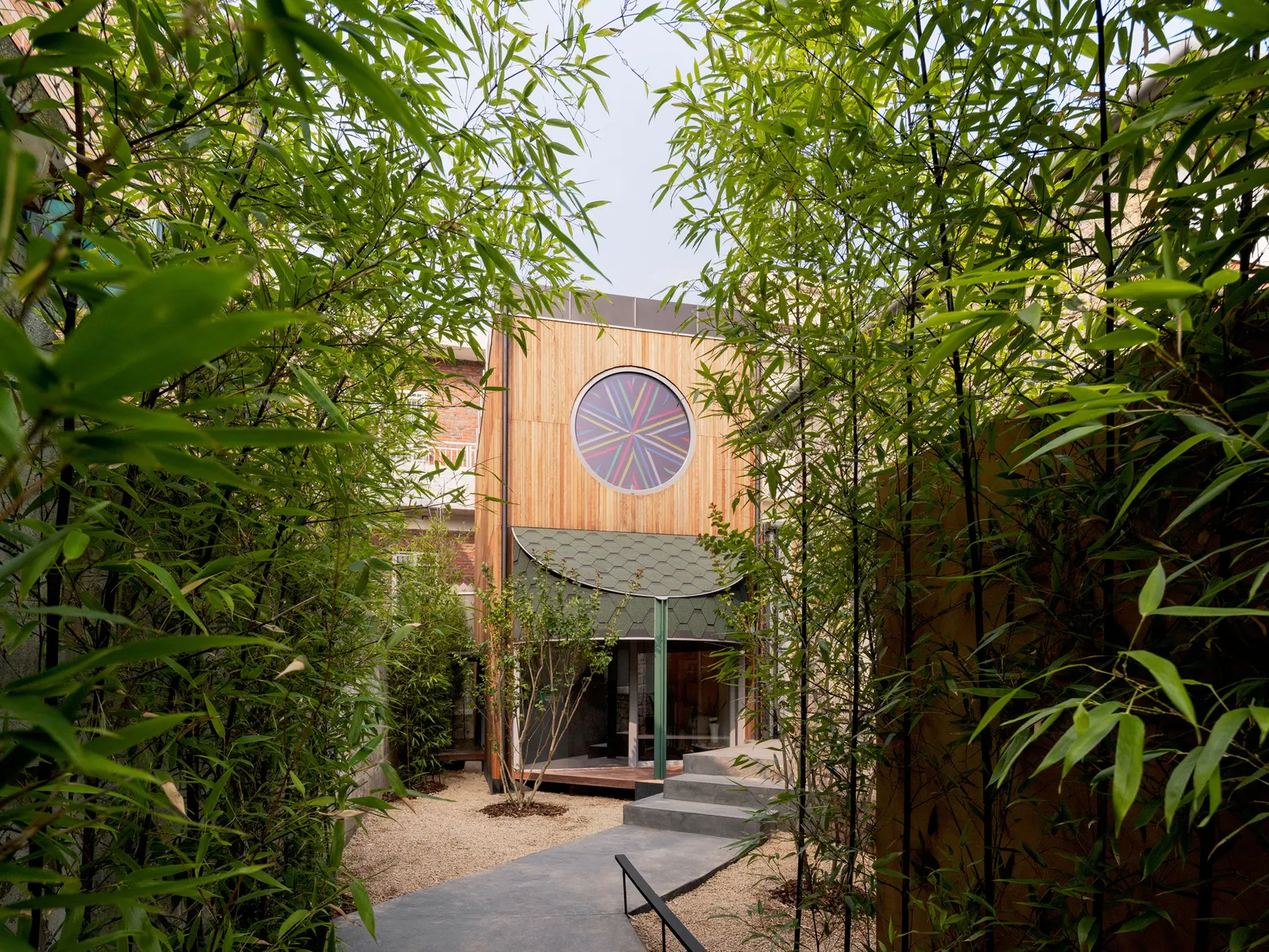 Saekdong House / a.co.lab — реконструкция и расширение дома 1968 года в Енхю-дун, Сеул