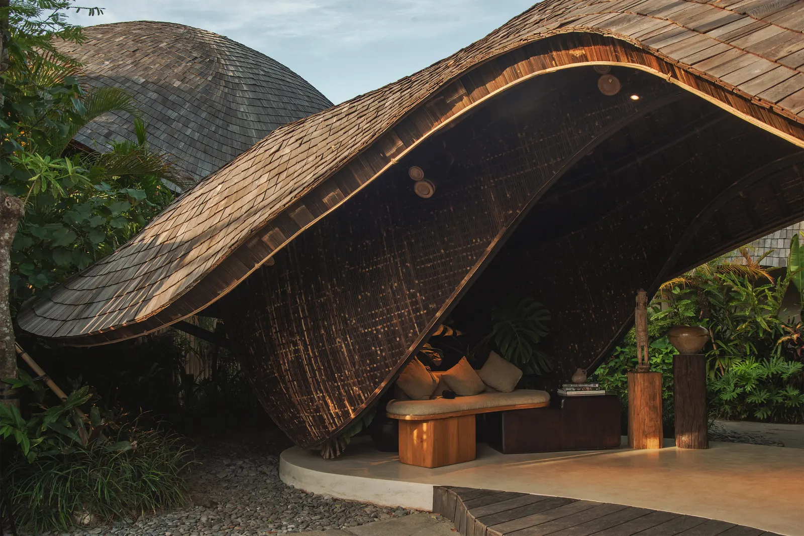 Kaymana Wave Reception / Pablo Luna Studio