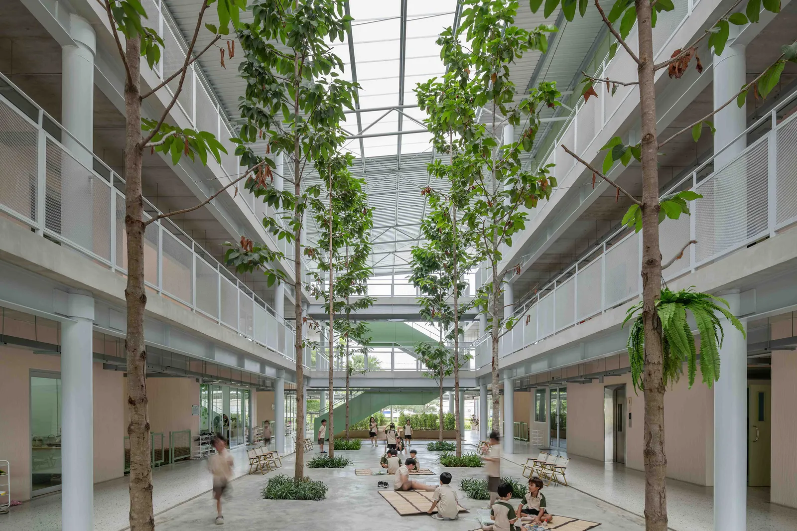 Oneness School Nonthaburi / Imaginary Objects