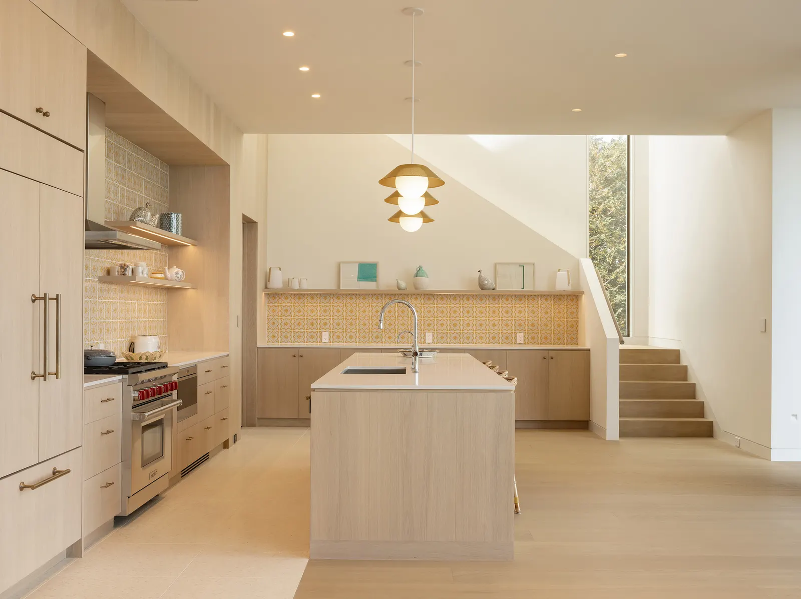 High Bluff House / Mapos: дом на песчаных утёсах над Peconic Bay
