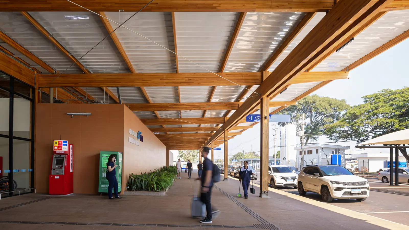 Аэропорт Doutor Leite Lopes State Airport / Bacco Arquitetos Associados