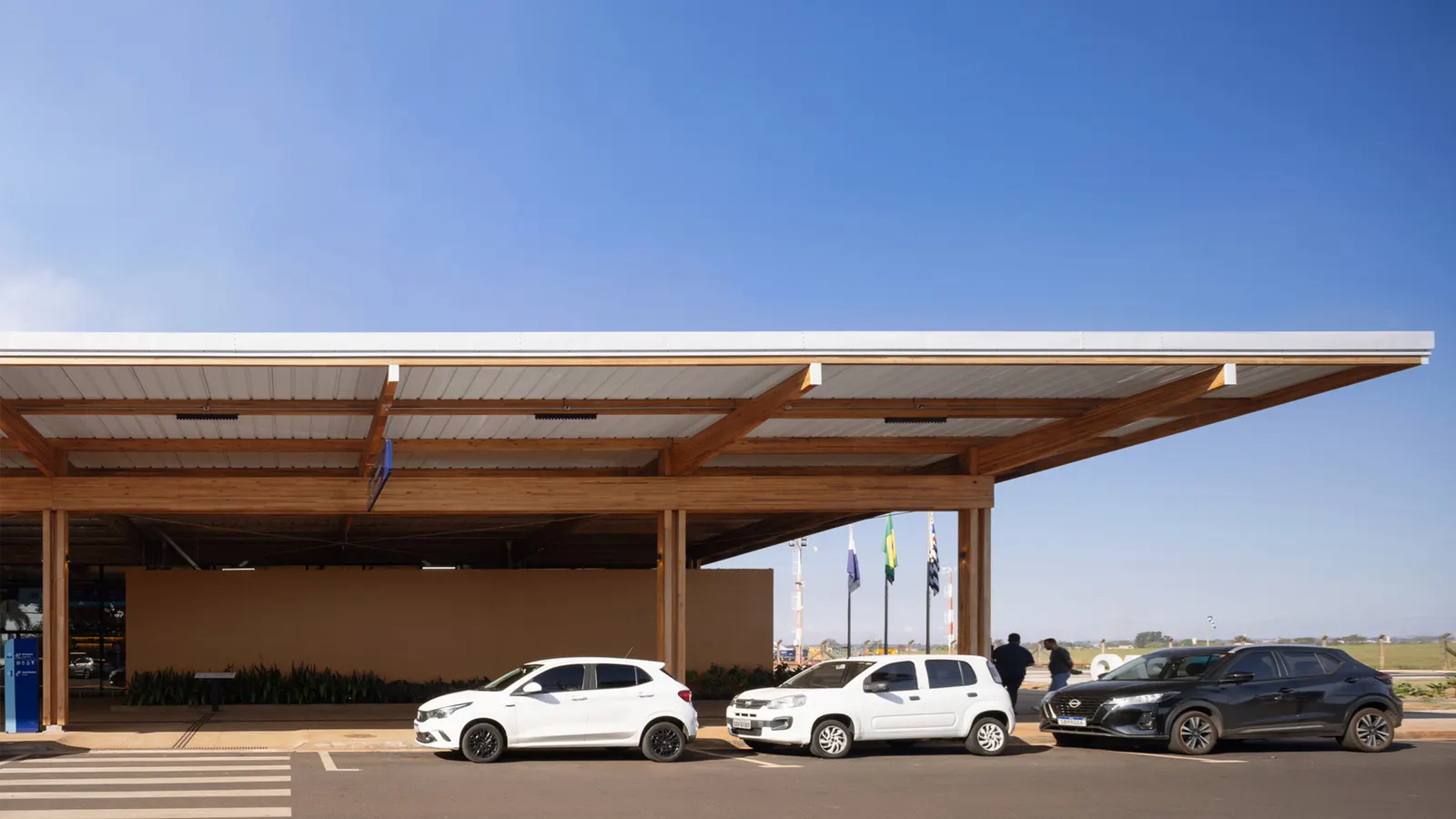 Аэропорт Doutor Leite Lopes State Airport / Bacco Arquitetos Associados