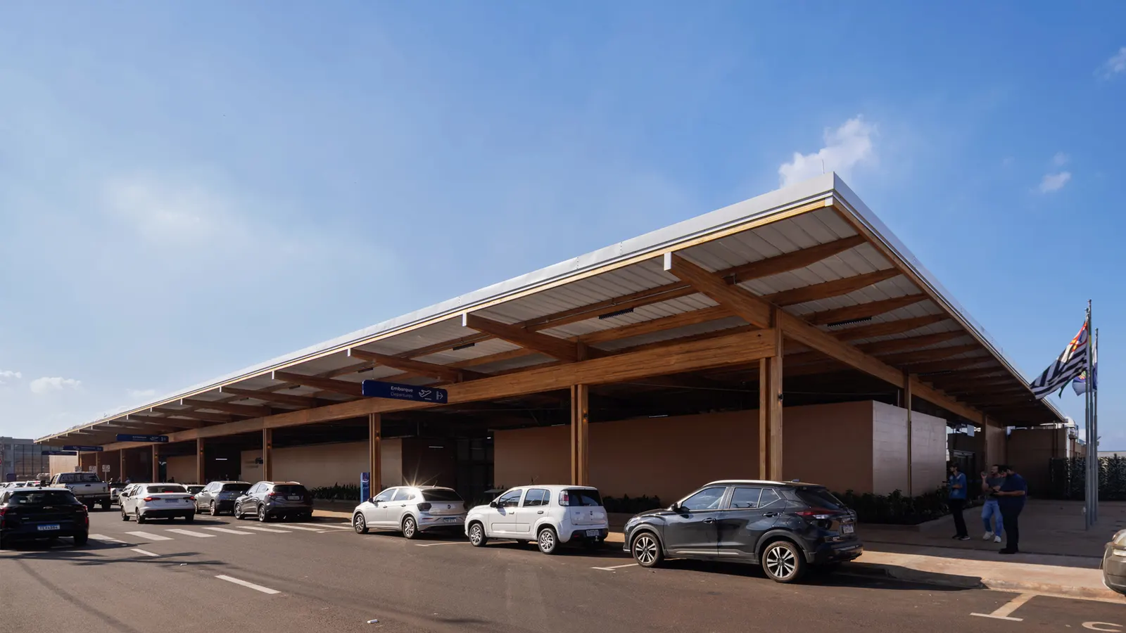 Аэропорт Doutor Leite Lopes State Airport / Bacco Arquitetos Associados