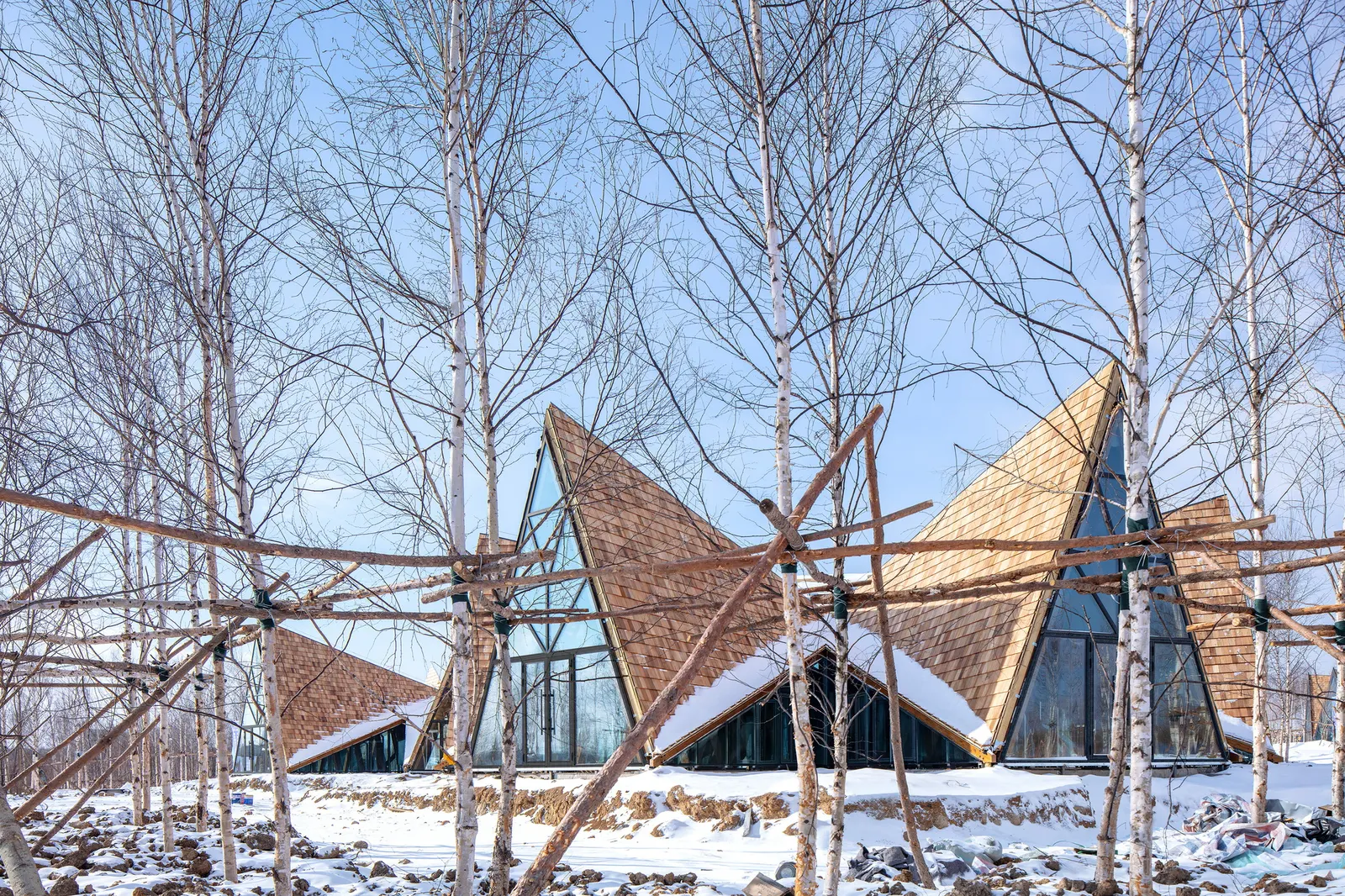Ресторан Changbai Foothill Antler в предгорьях Чанбай-шаня / Origin Architect