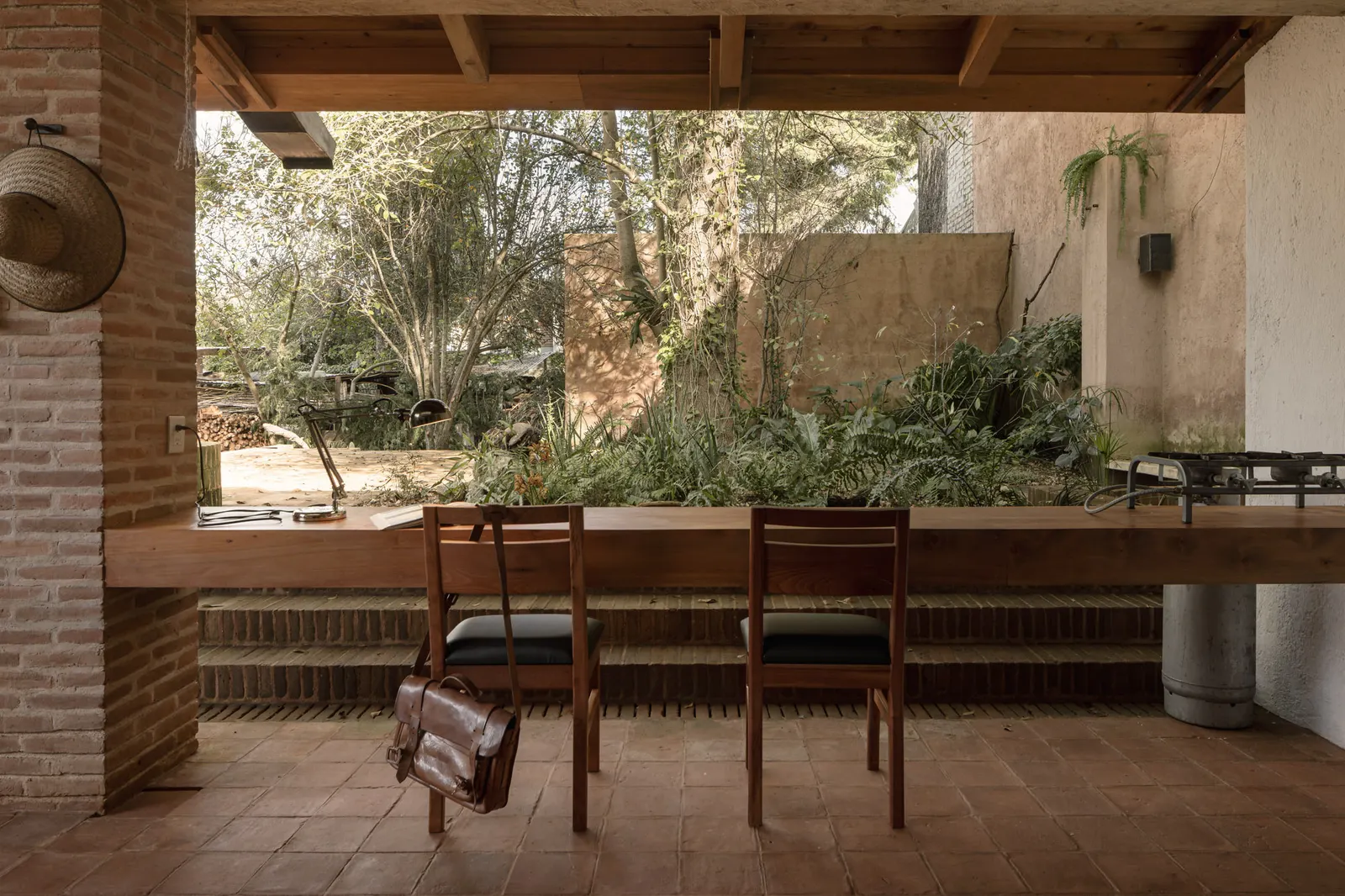 Casa Amona / COLAR Colectivo de Arquitectura