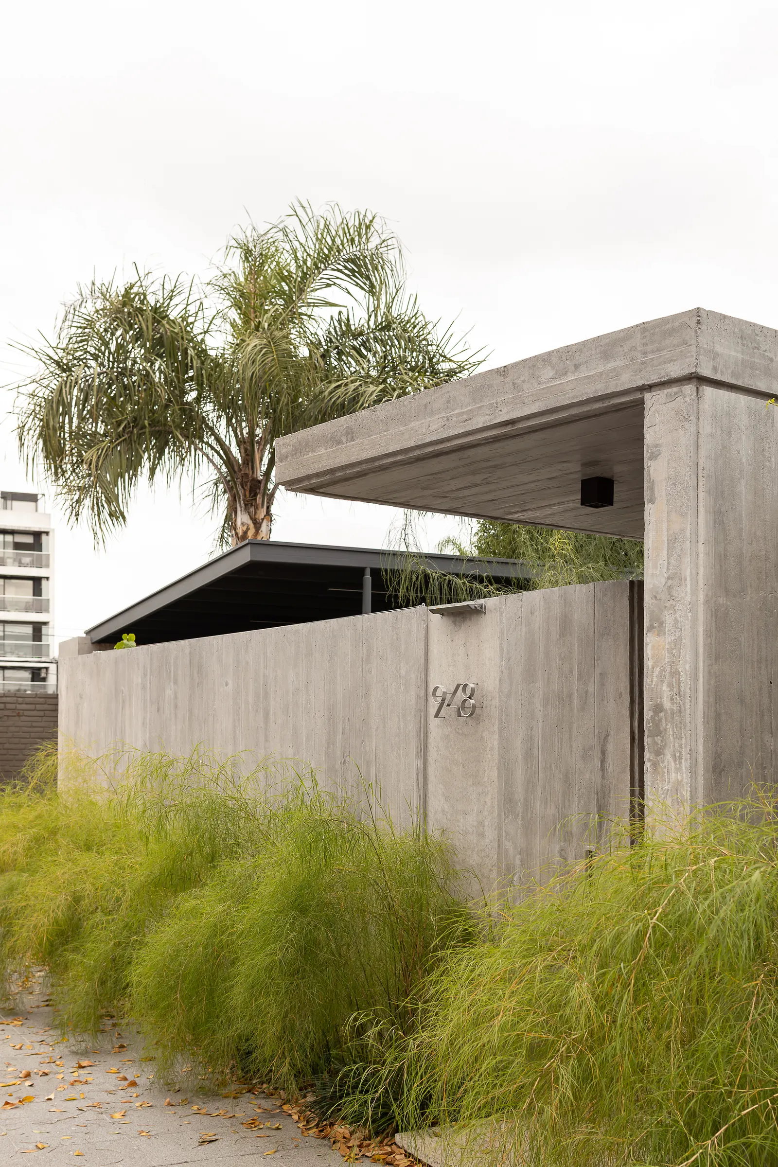 Casa Attraverso il Patio / otro estudio — дом как пространство перехода в Рафаэле
