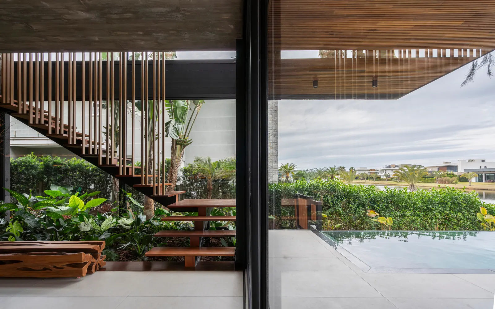 Ocean House / Biazus Arquitetura