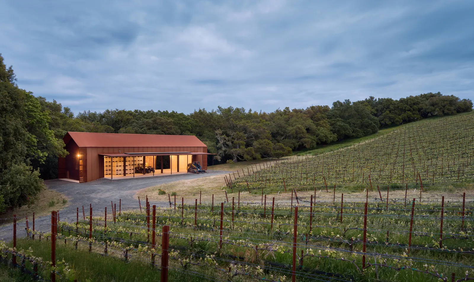 Cayucos Ridge Barn / Clayton Korte