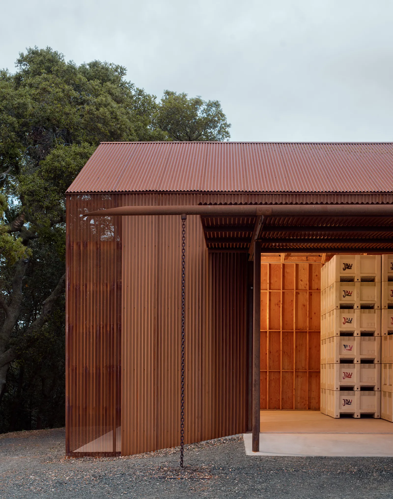 Cayucos Ridge Barn / Clayton Korte