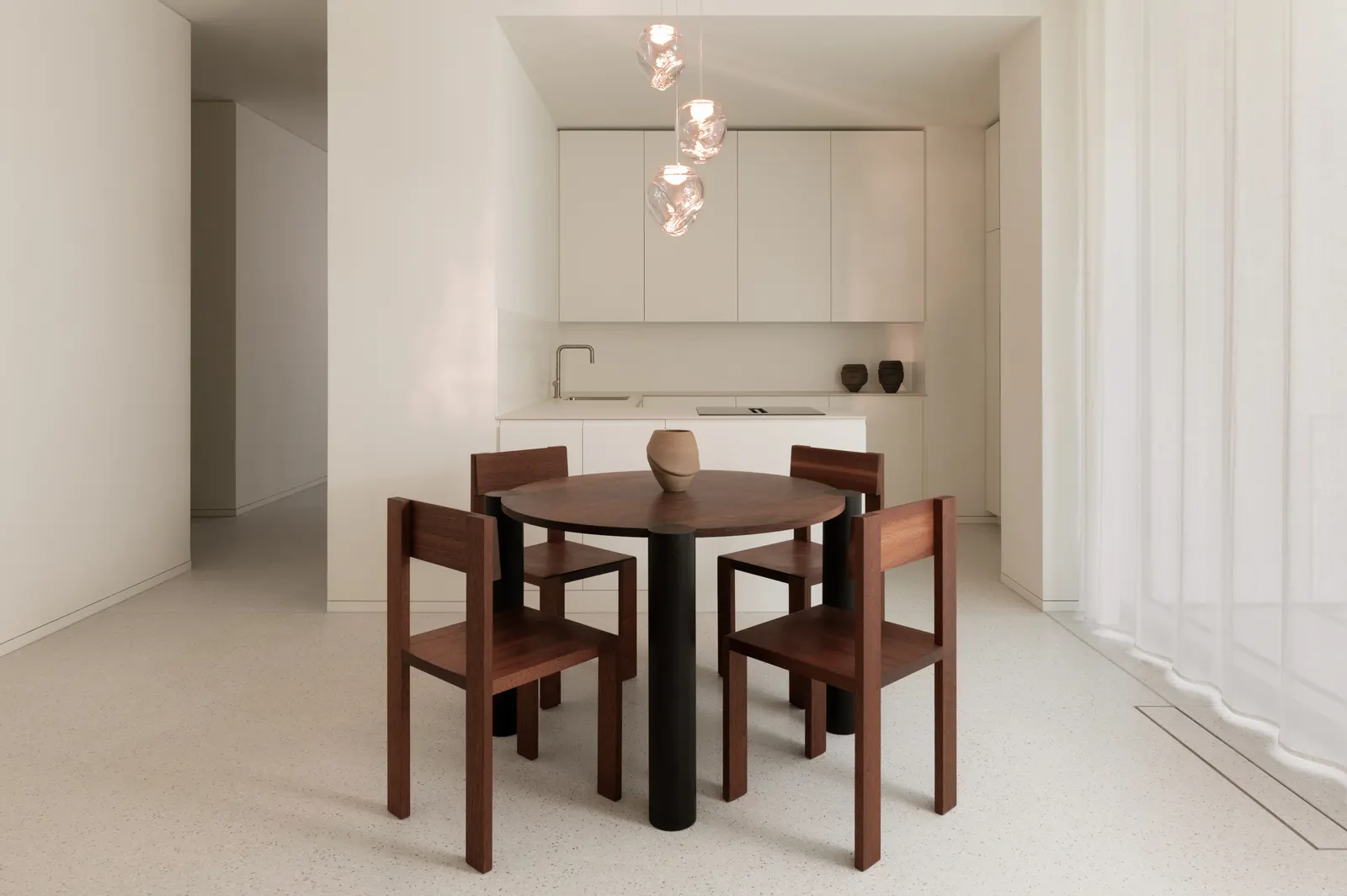 House Z / Atelier Zafari — смешанное здание на Шадовштрассе в Берлине