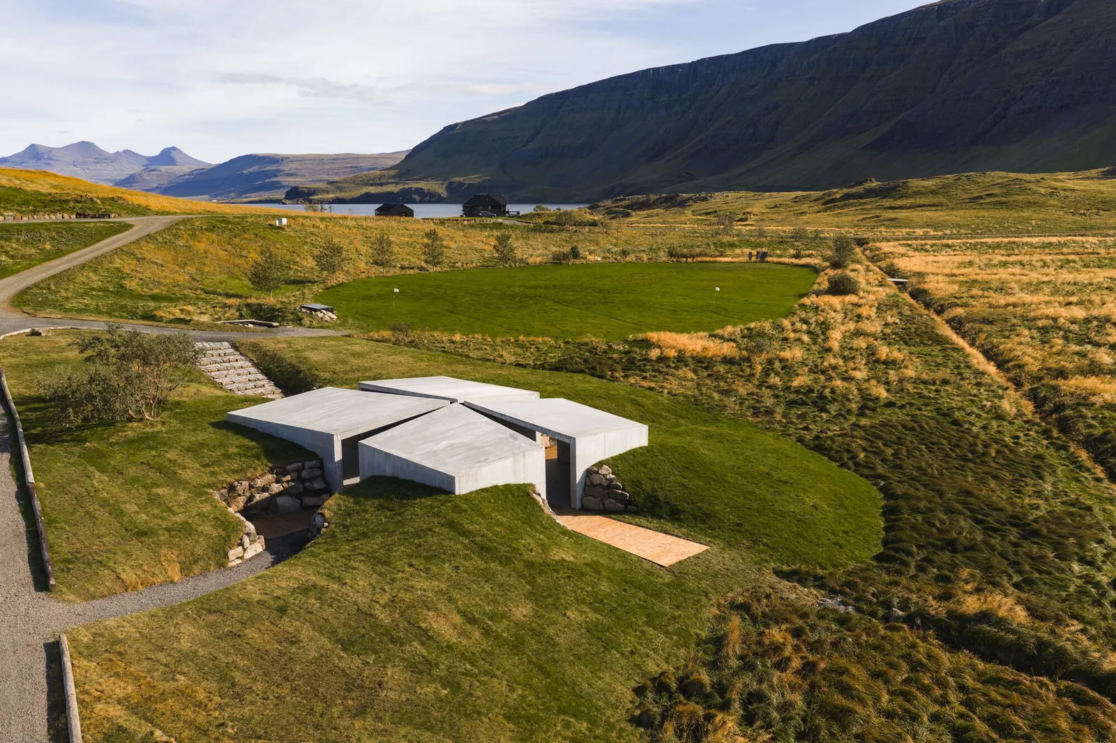 The Temple / Skúli Mogensen