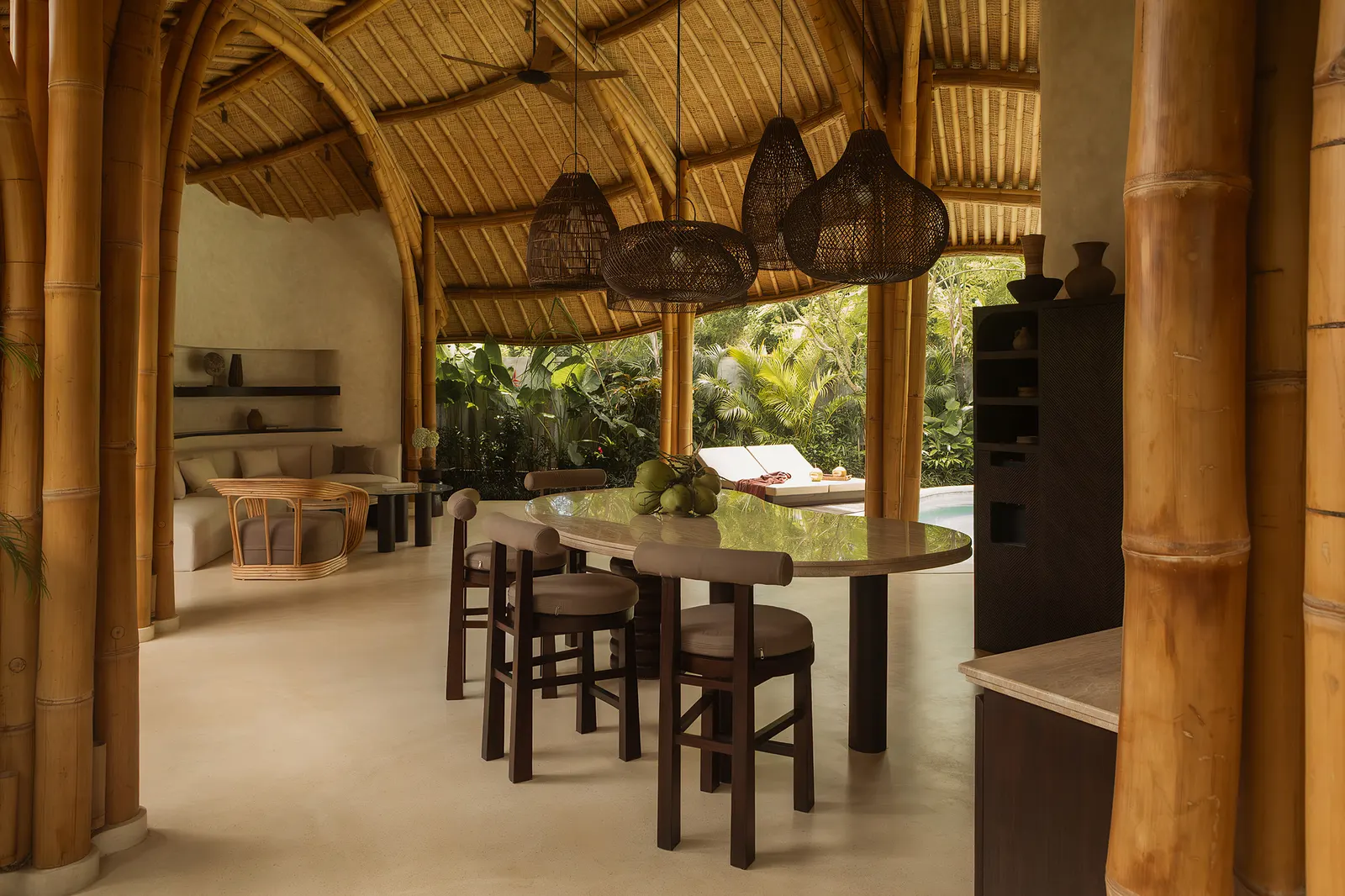 Kaymana Earth Villa / Pablo Luna Studio