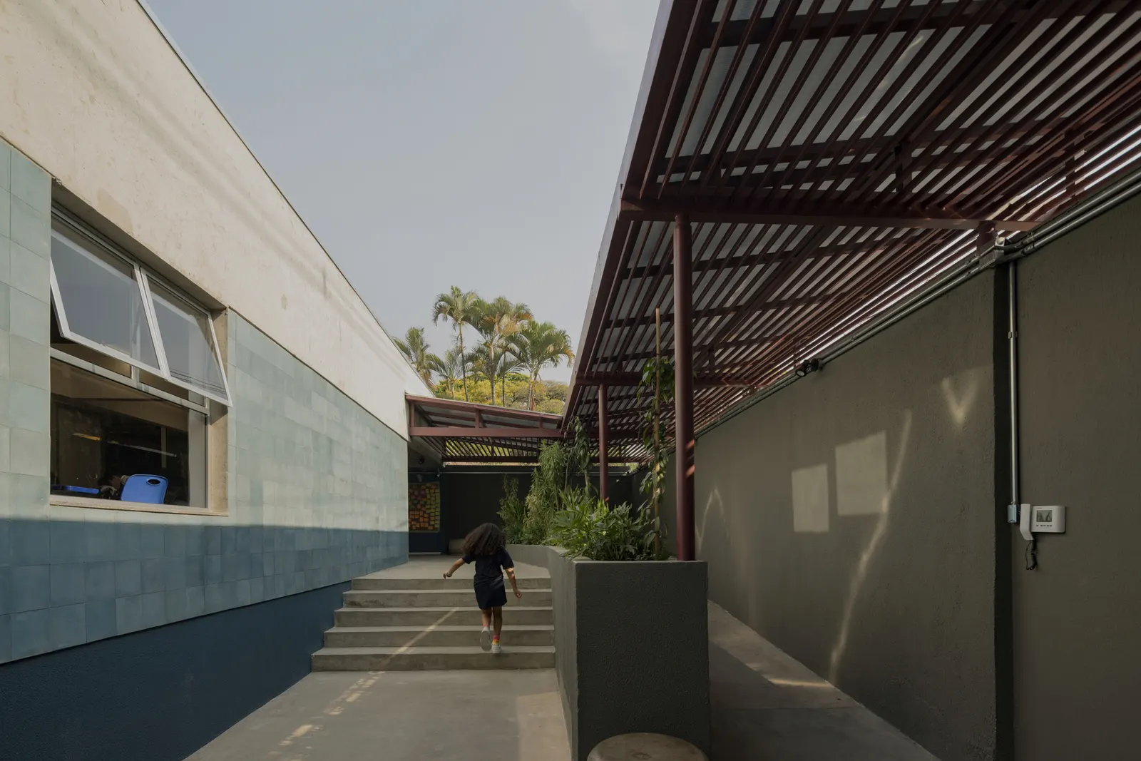 Colégio São Sabas / Guido Otero Arquitetura