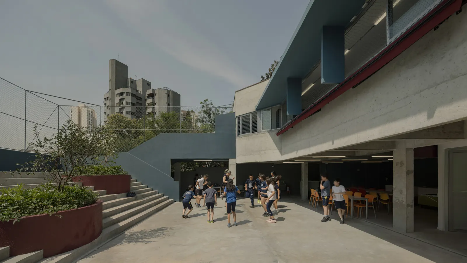 Colégio São Sabas / Guido Otero Arquitetura