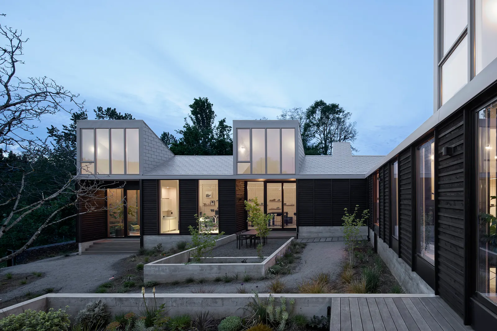 Gradient House and Studio / Observation Studio