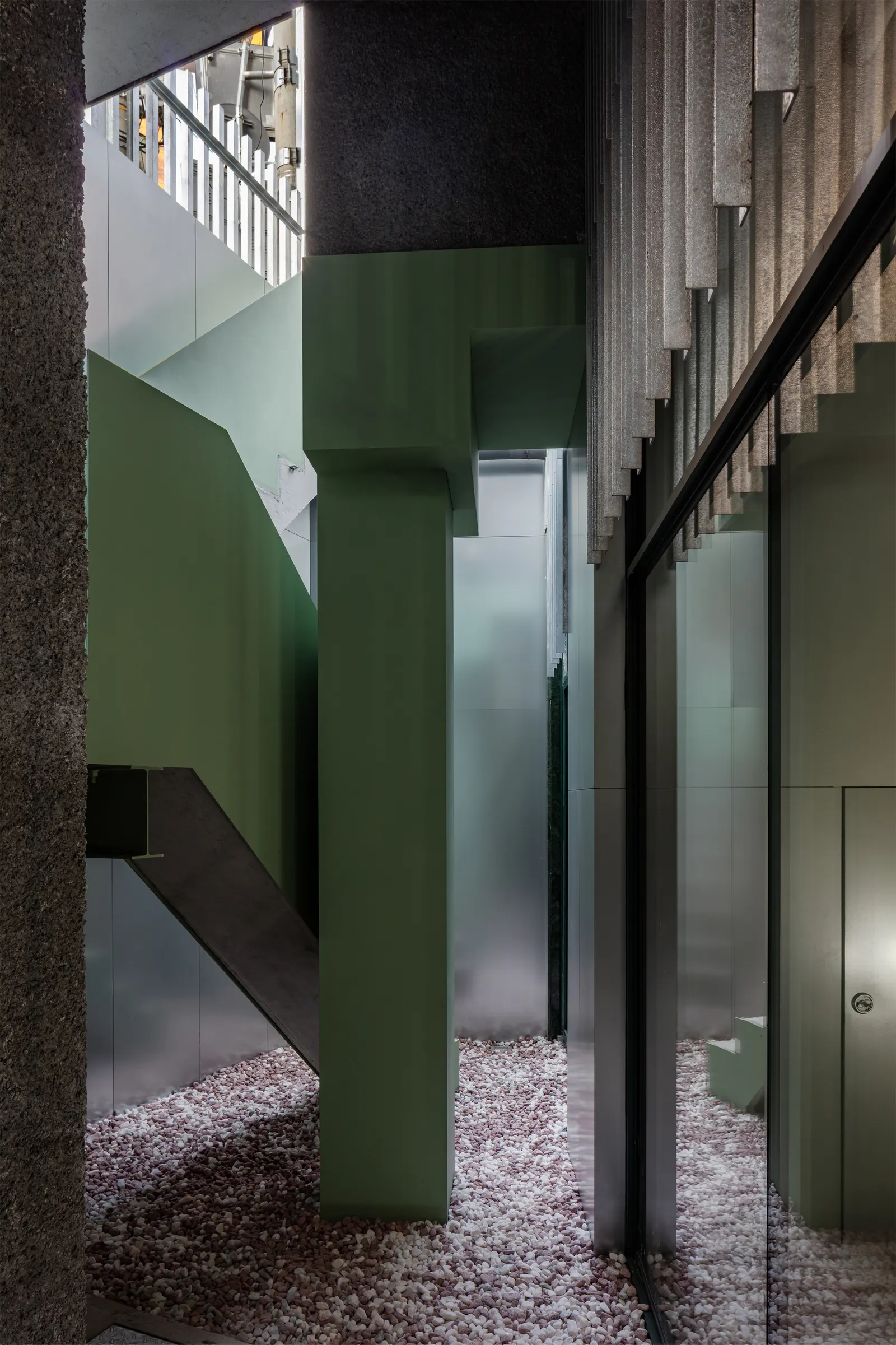 Bangbae Geunsaeng Neighbourhood Facility / aoa architects