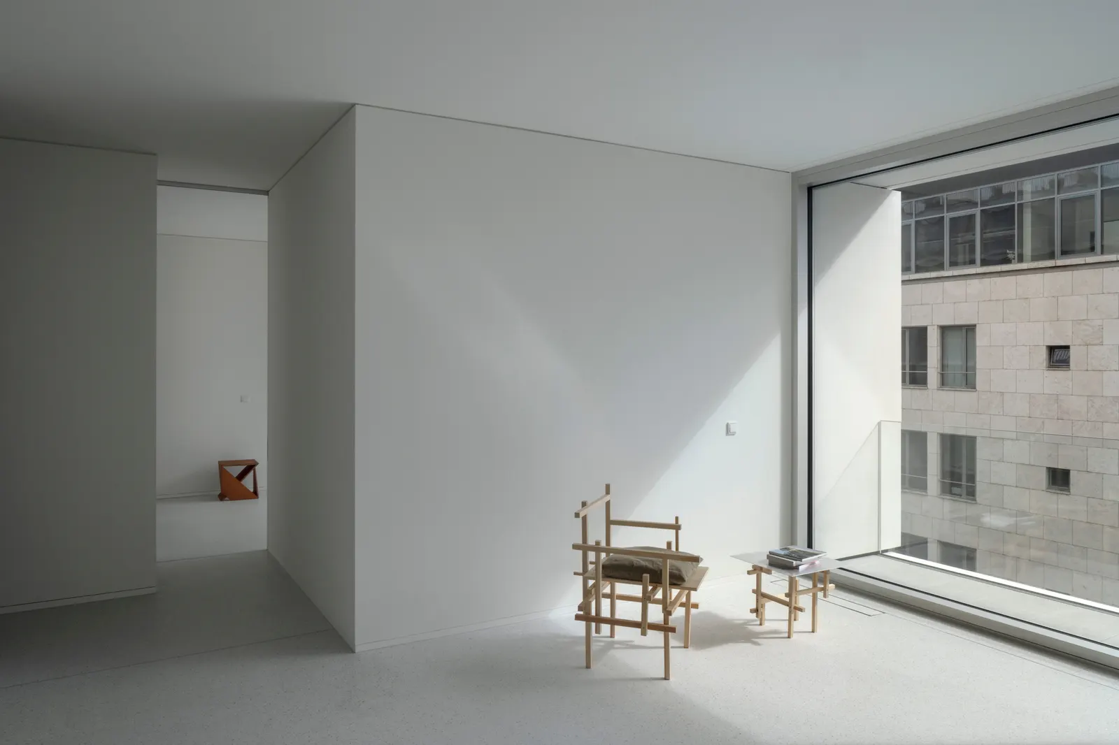 House Z / Atelier Zafari — смешанное здание на Шадовштрассе в Берлине