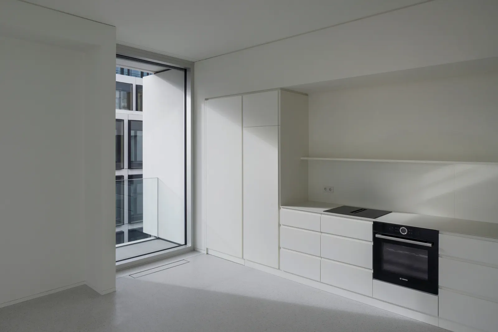 House Z / Atelier Zafari — смешанное здание на Шадовштрассе в Берлине