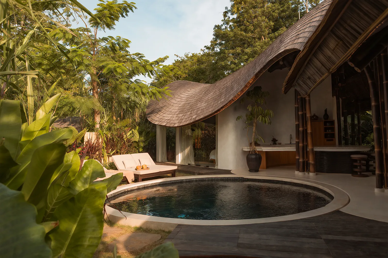 Kaymana Bali – Fire Villa / Pablo Luna Studio
