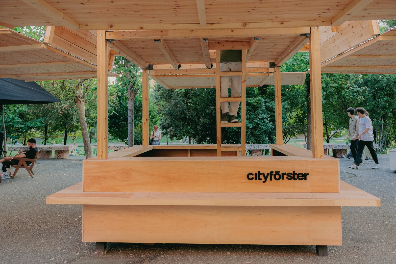 The Kiosk / CITYFÖRSTER — компактный сезонный павильон в Дерми